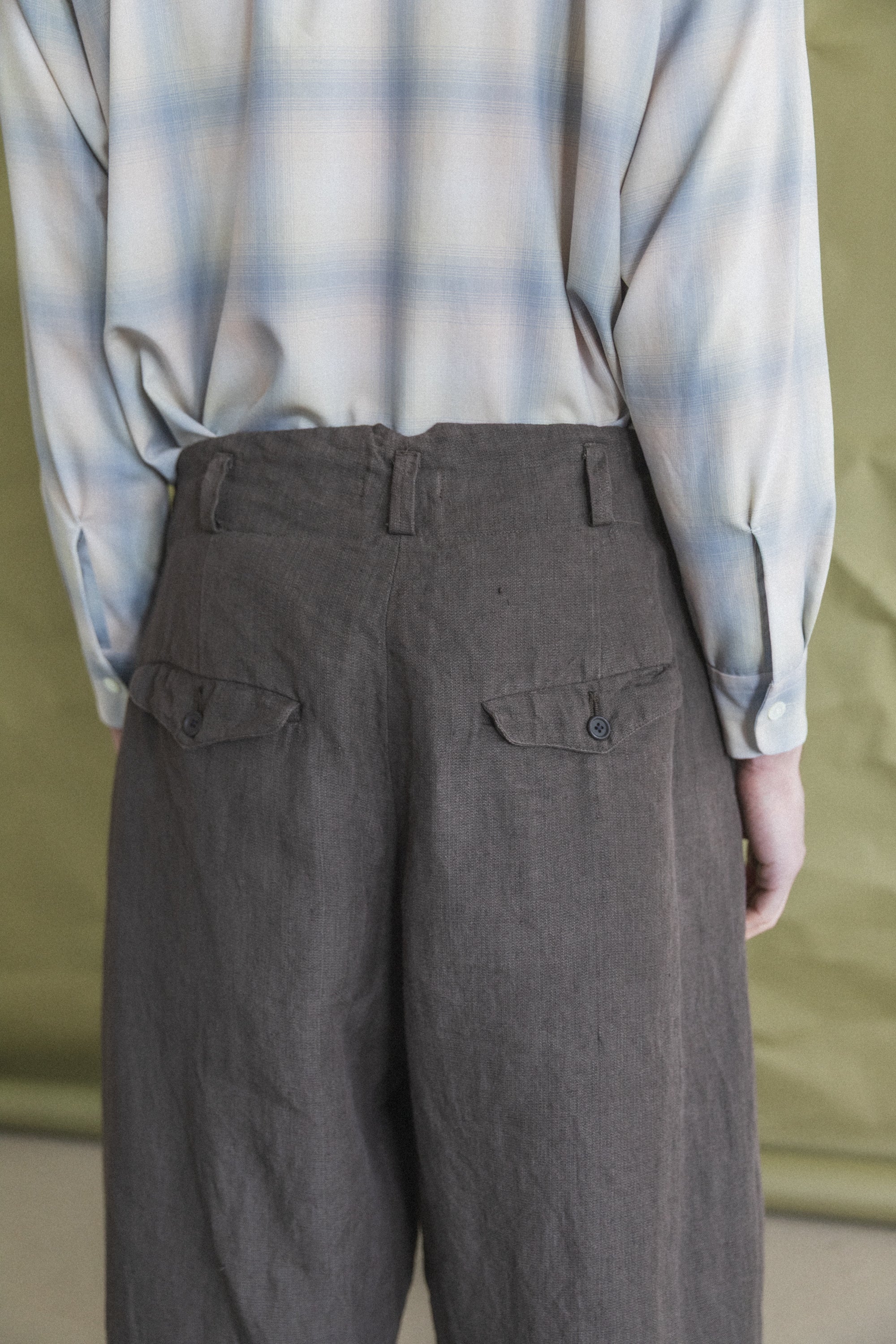 TWO PLEAT PANTS SHALE GREY DOBBY WEAVE HEMP