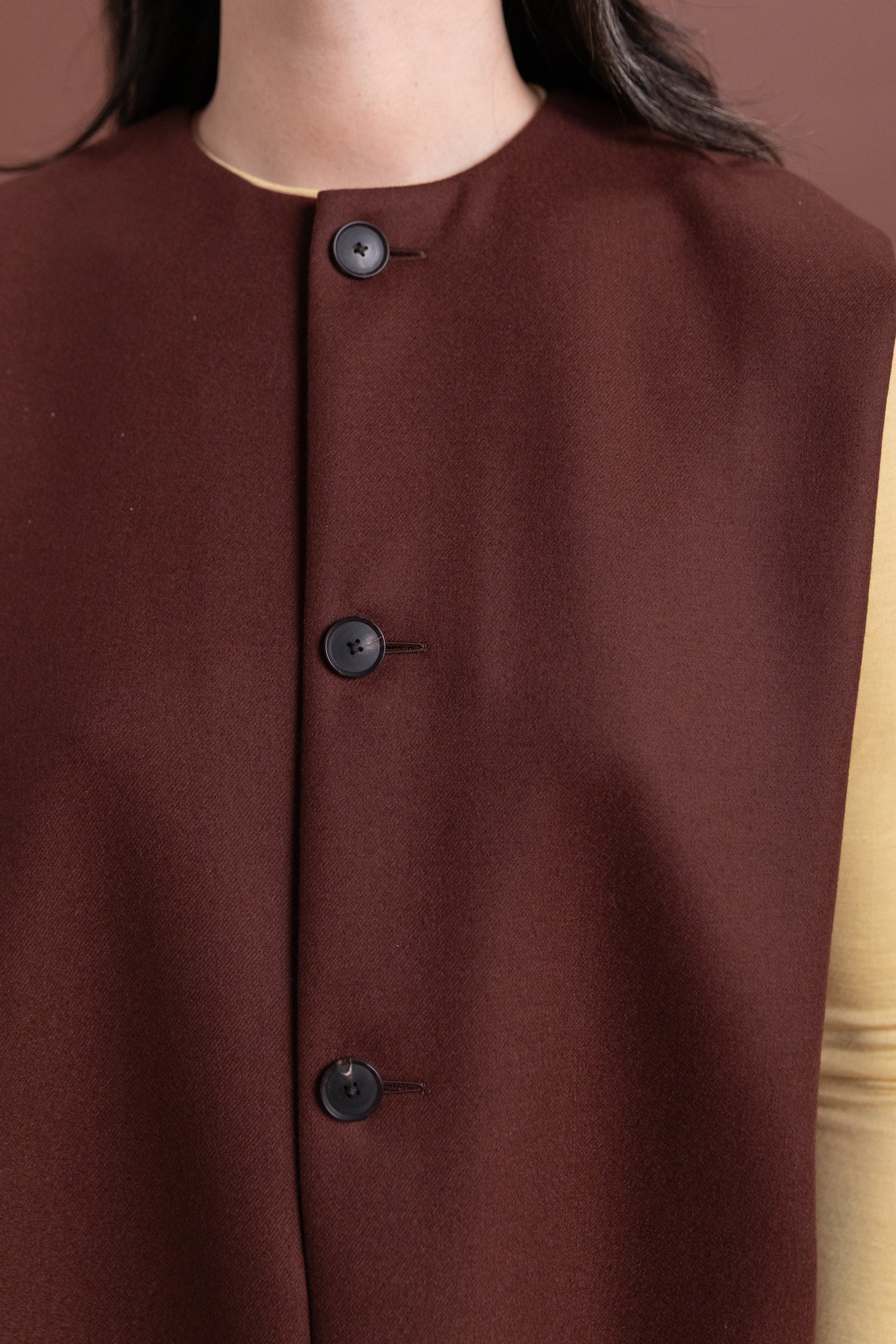 LIGHT MELTON SLEEVELESS DRESS IN BORDEAUX