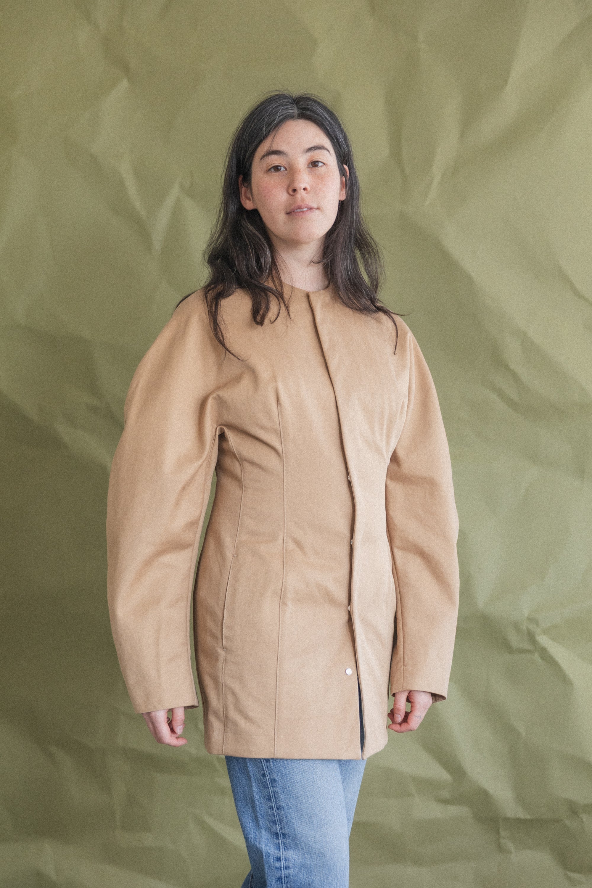 WASHED FINX CHINO HALF COAT IN CAMEL BROWN