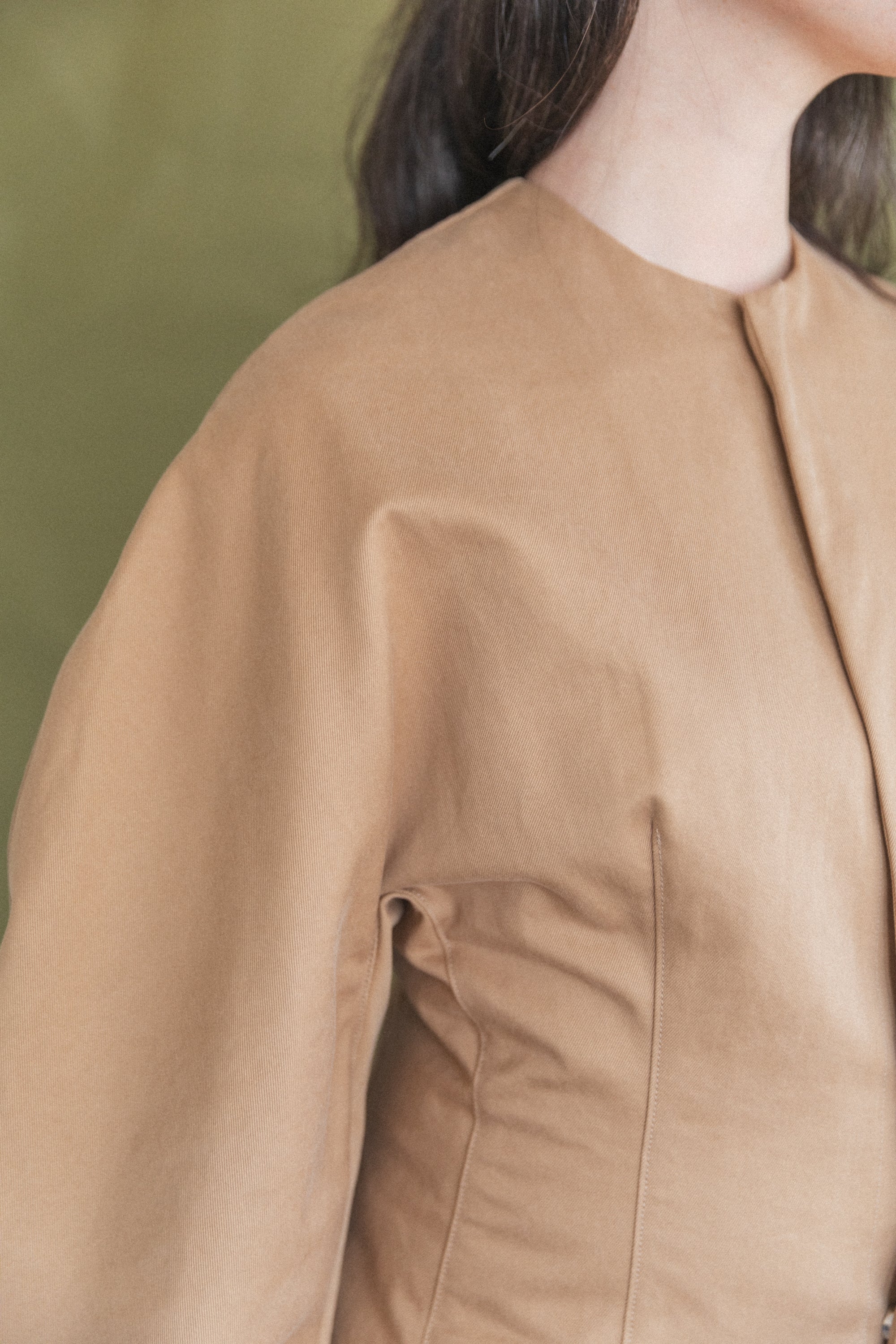 WASHED FINX CHINO HALF COAT IN CAMEL BROWN