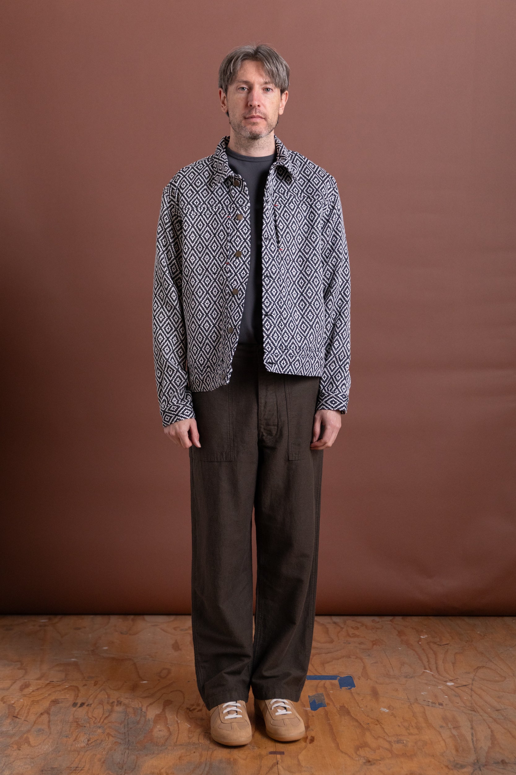 TRUCKER JACKET IN HANDWOVEN BLACK DIAMOND COTTON