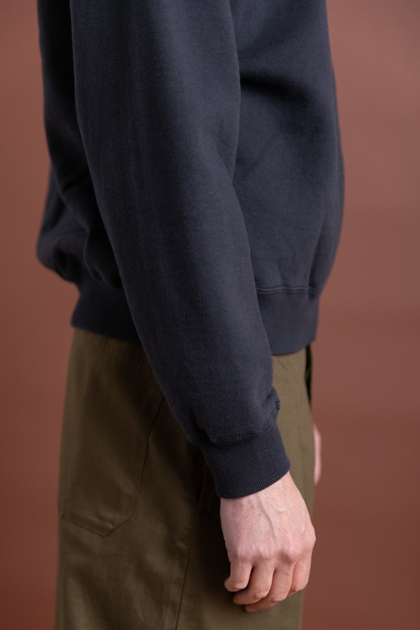 RELAX FIT DENSELY KNIT SWEAT SHIRT IN DARK NAVY