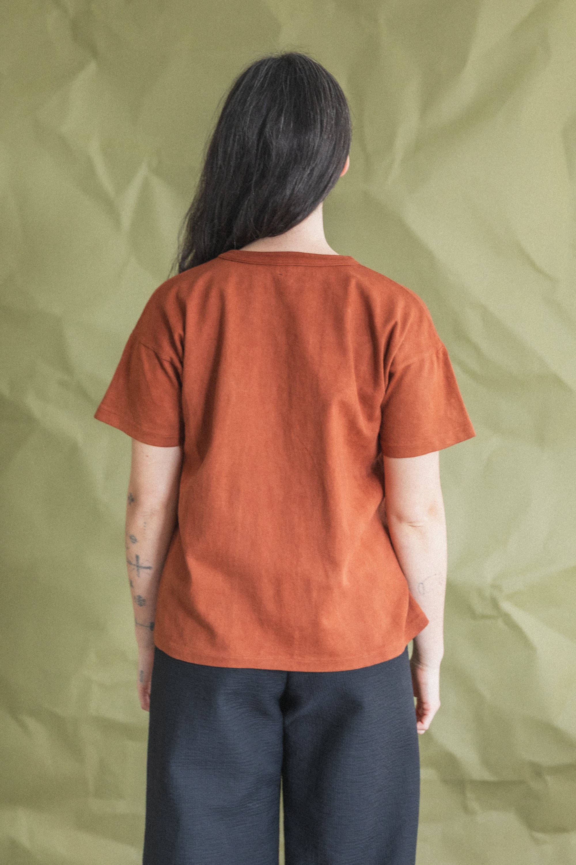 LOT 601 TEE SHIRT IN TECHI TREE DYED BROWN