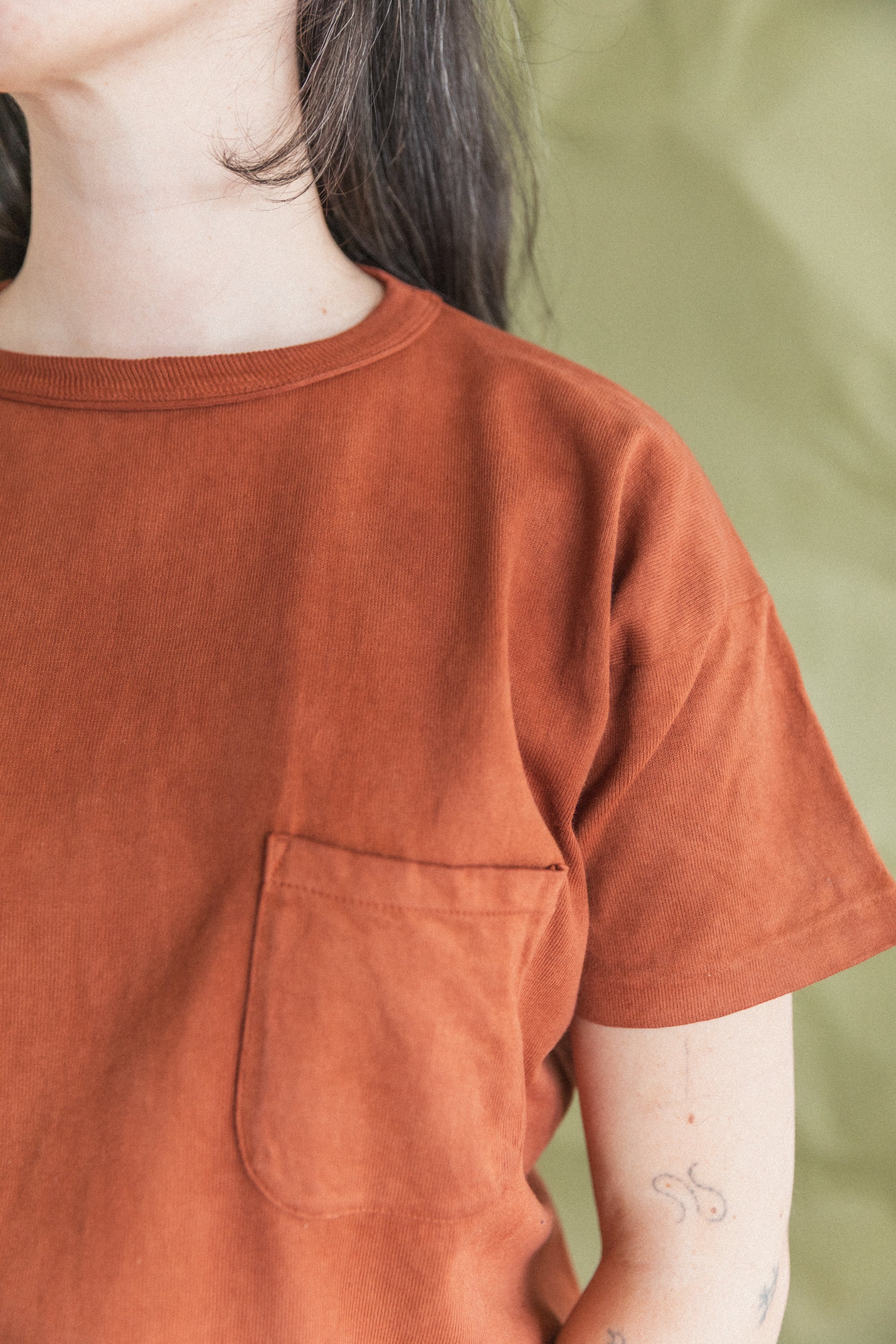 LOT 601 TEE SHIRT IN TECHI TREE DYED BROWN