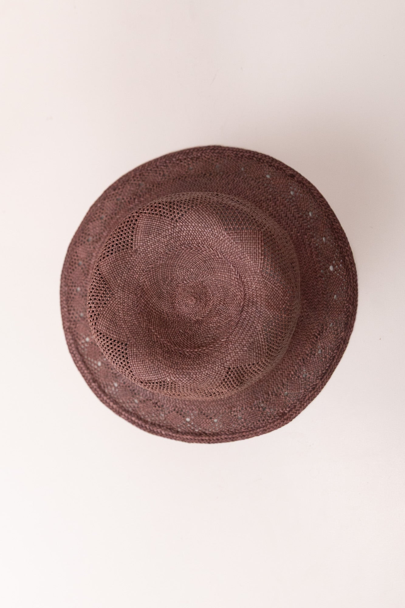 TRIPPER HAT IN WALNUT DYED PANAMA STRAW