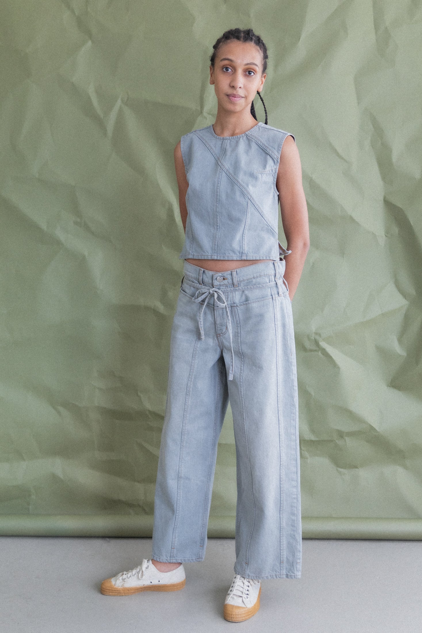 ANGLE TANK IN LUNAR DENIM