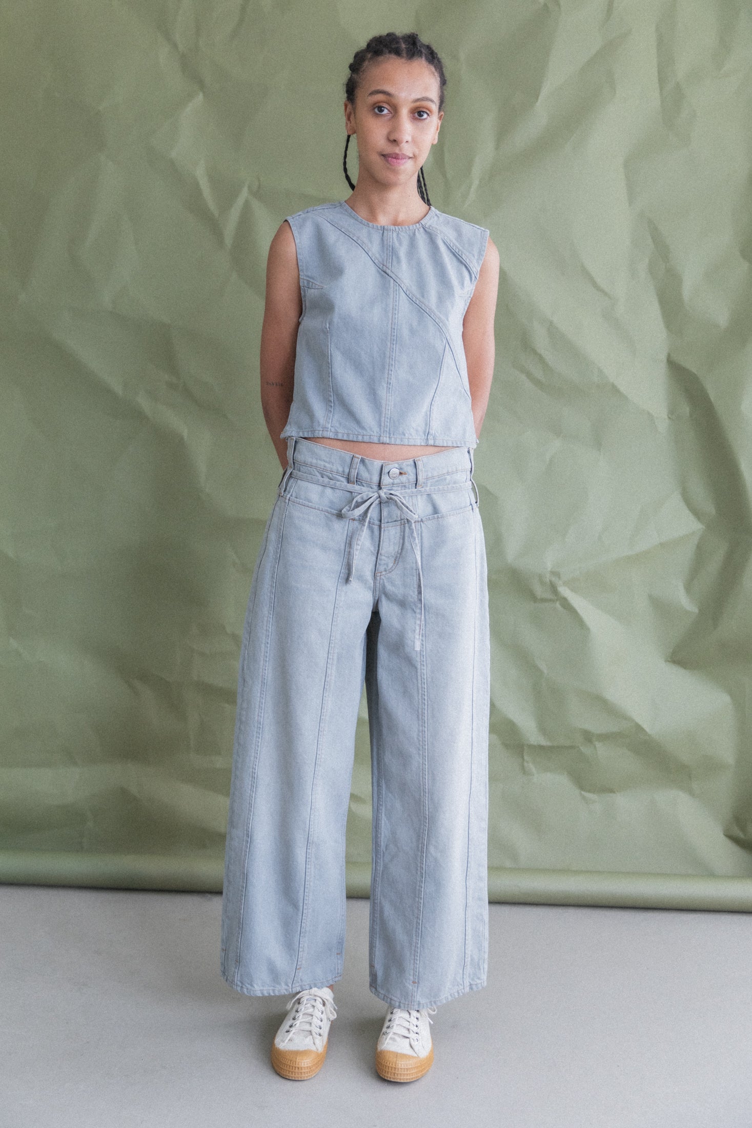 TIE FRONT SLING JEANS IN LUNAR DENIM