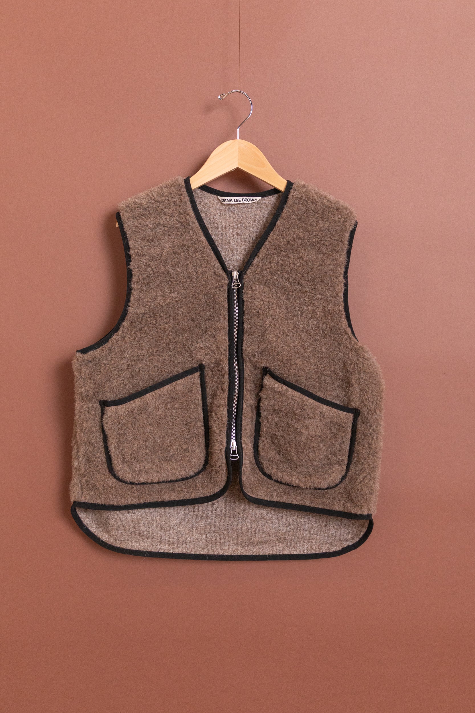 MEN'S STRATUS ALPACA PILE VEST
