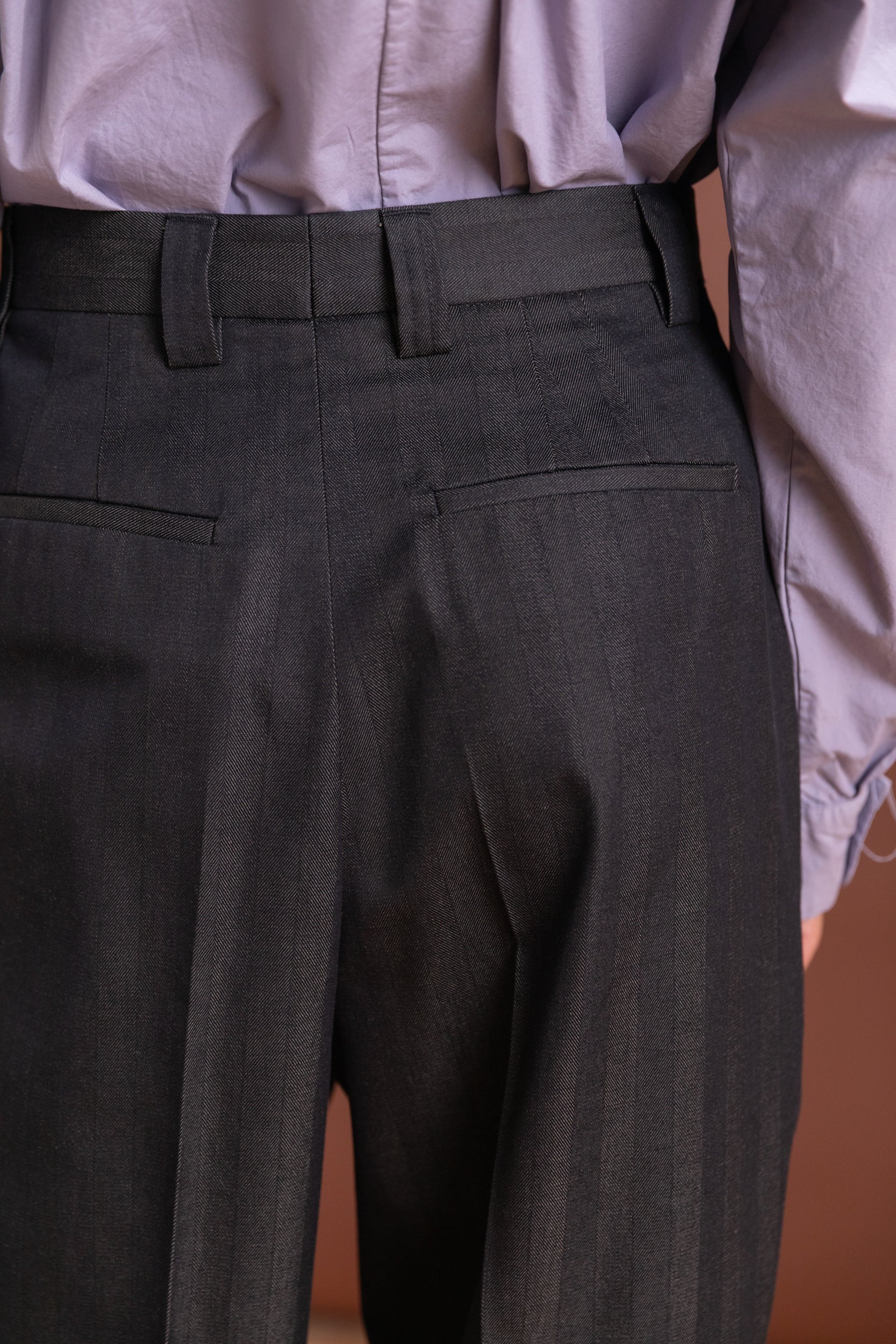 FAVORITE TROUSER IN BLACK SOLARO HERRINGBONE