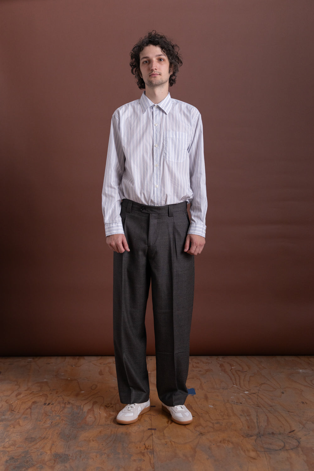 SERVICE TROUSERS IN WARM GREY TWIST WOOL