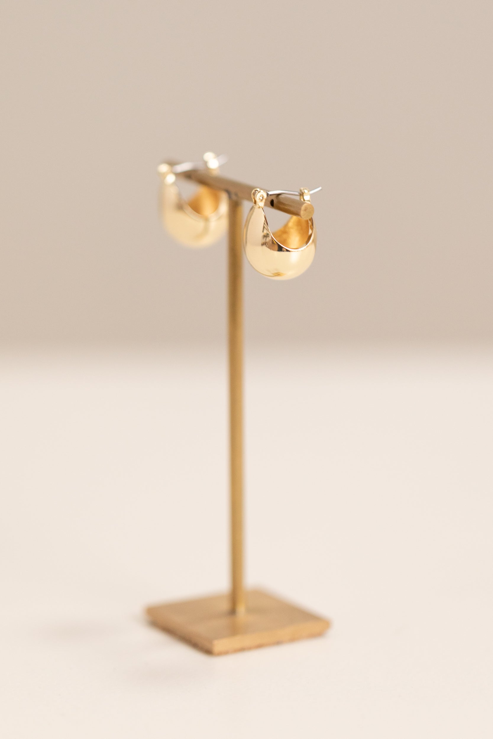 BABY KEEL HOOPS IN GOLD PLATED BRASS