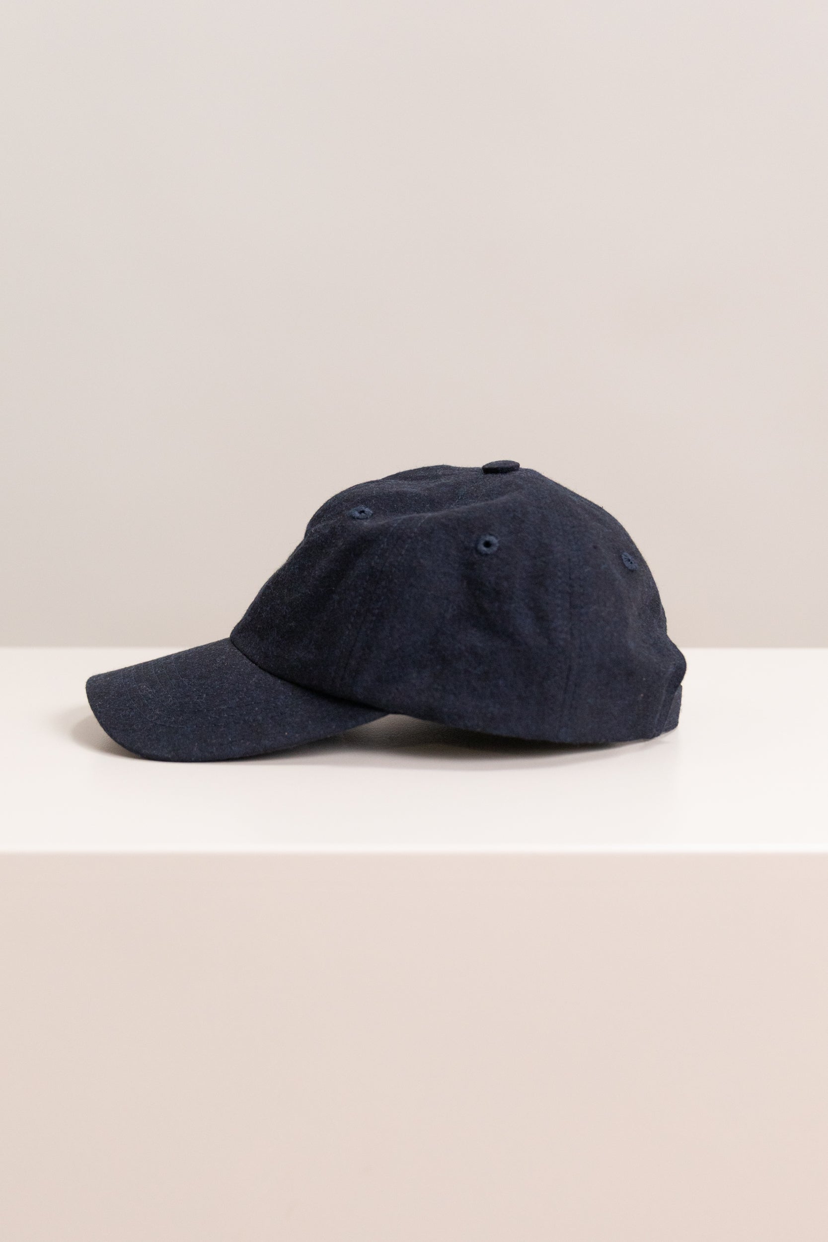 BALL CAP IN NAVY COTTON WOOL WEATHERCLOTH