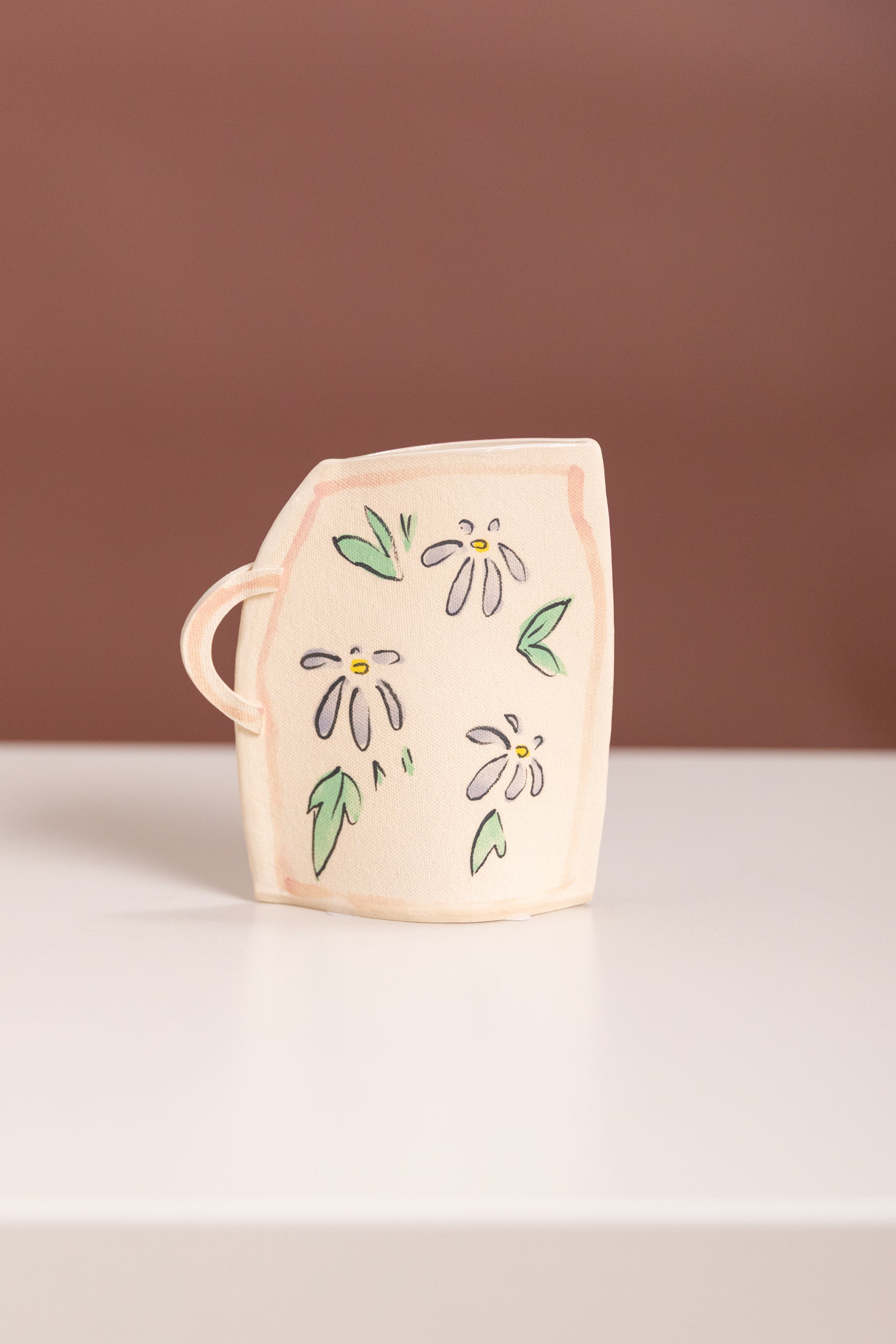 PURPLE DAISY FLOWER VASE