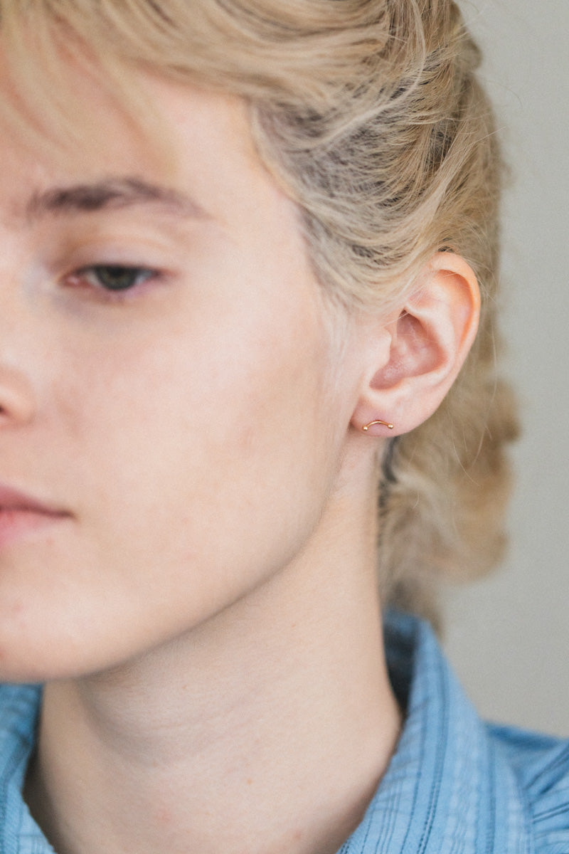 PEARL CURVE STUDS IN 14K GOLD