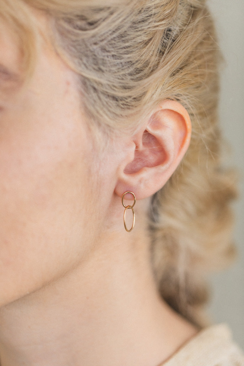 SMALL CHAIN EARRINGS IN 14K GOLD
