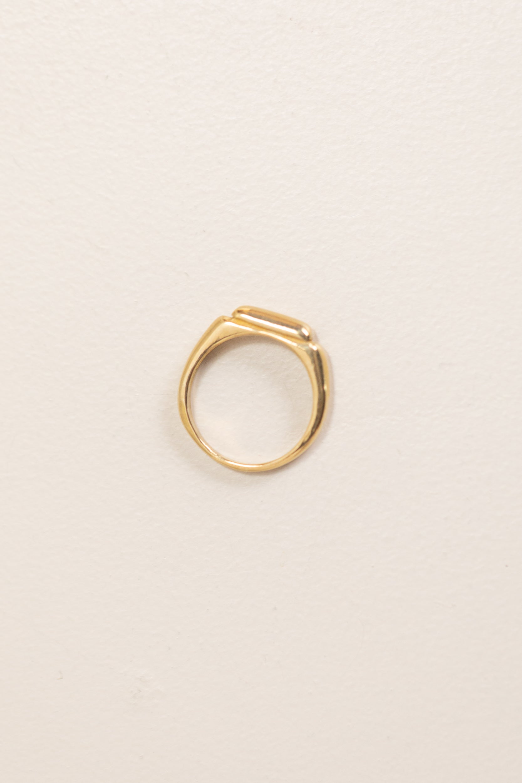 SMALL PILLOW SIGNET IN BRONZE