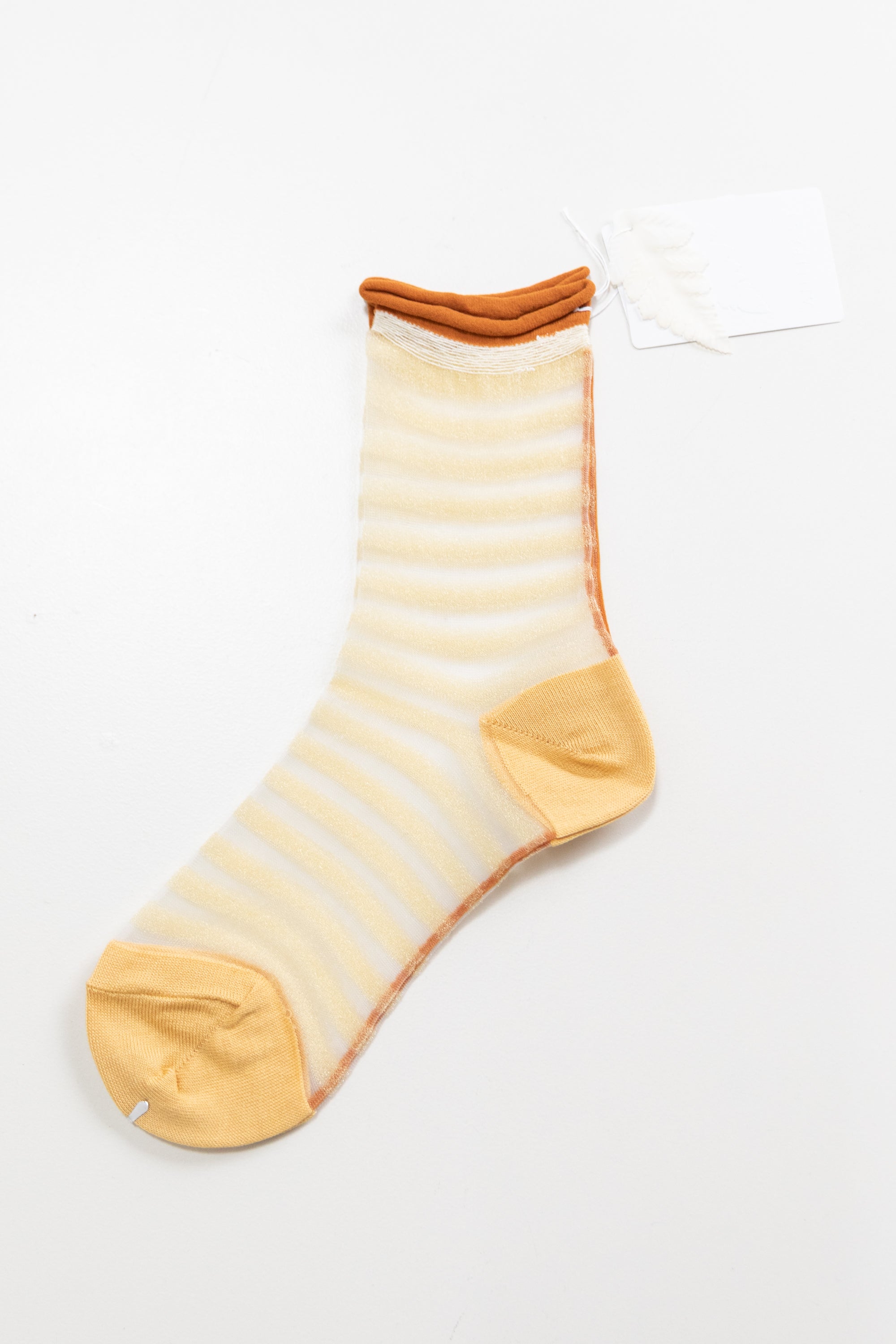CROSSED STRIPE SOCKS IN CREAM