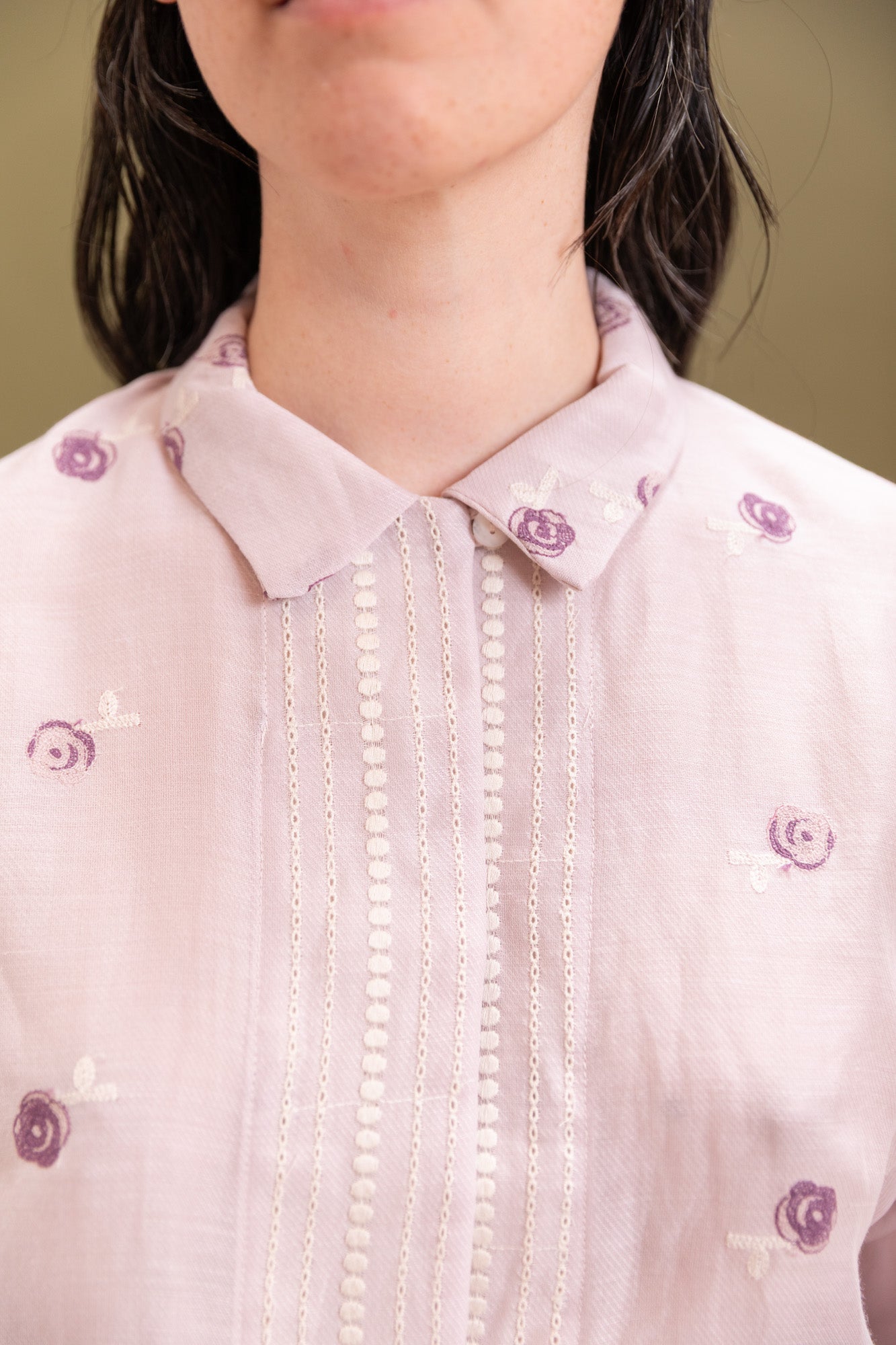 EMBROIDERY BLOUSE IN LIGHT PINK COTTON/RAMIE