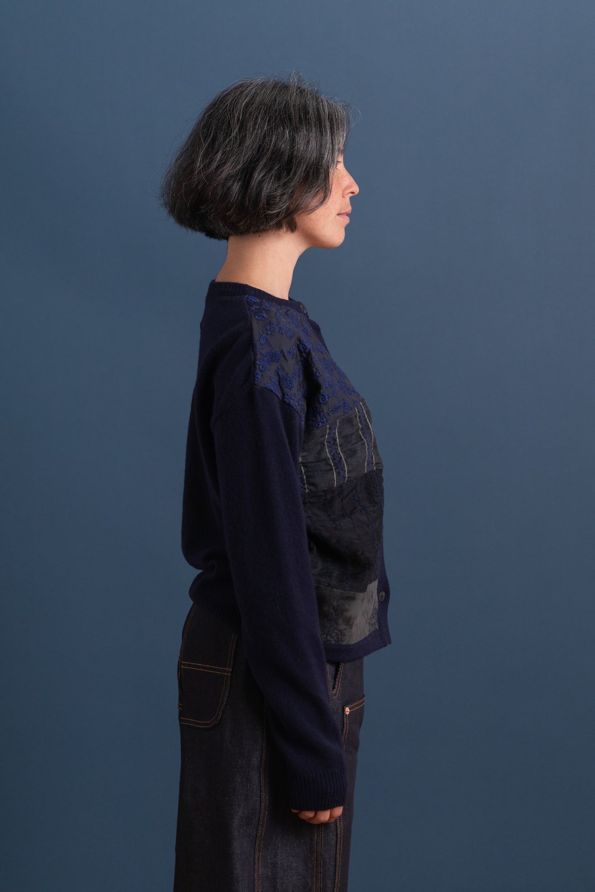 EMBROIDERY FABRIC PATCHWORK CARDIGAN IN NAVY