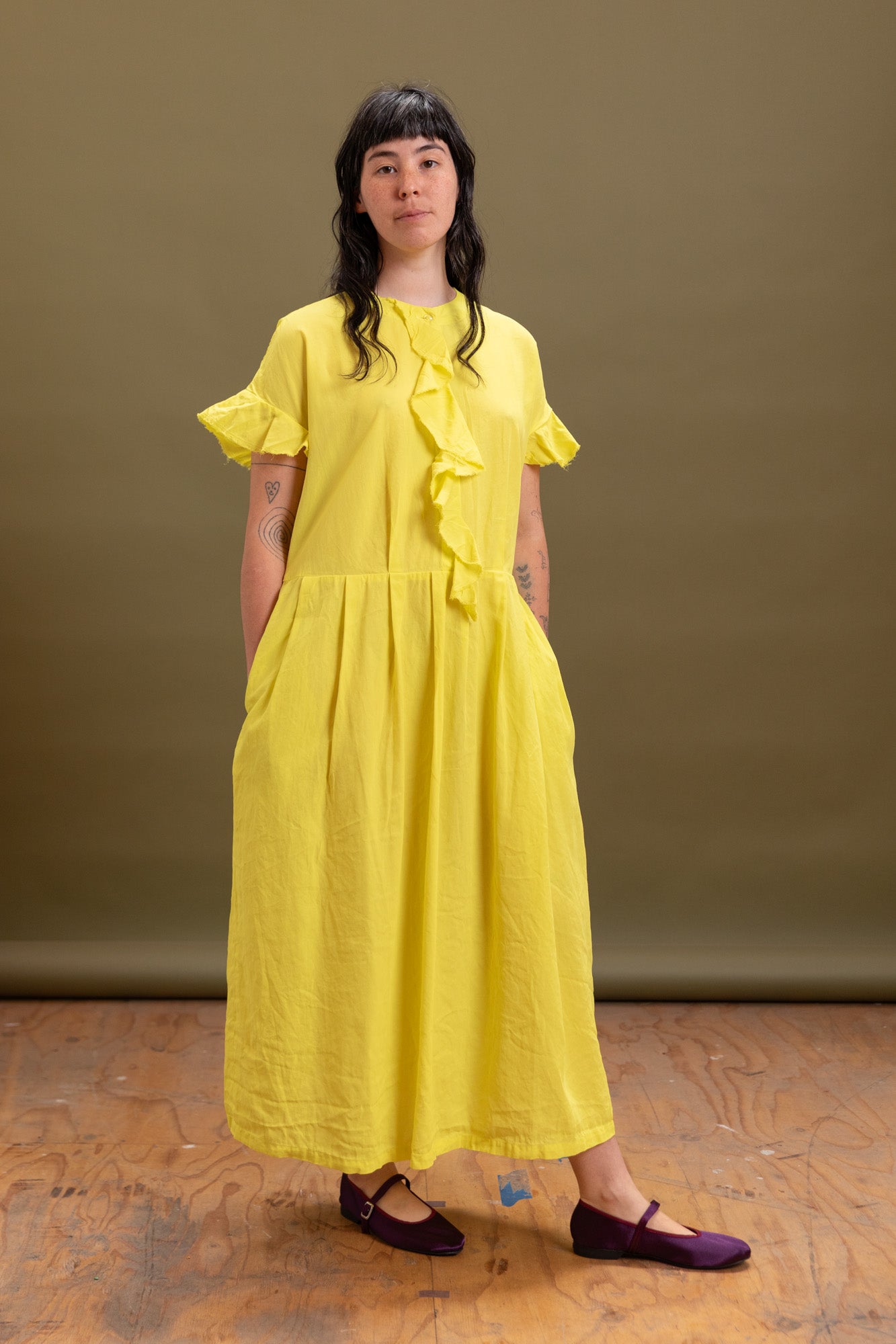 VIYELLA DRESS IN YELLOW COATED COTTON