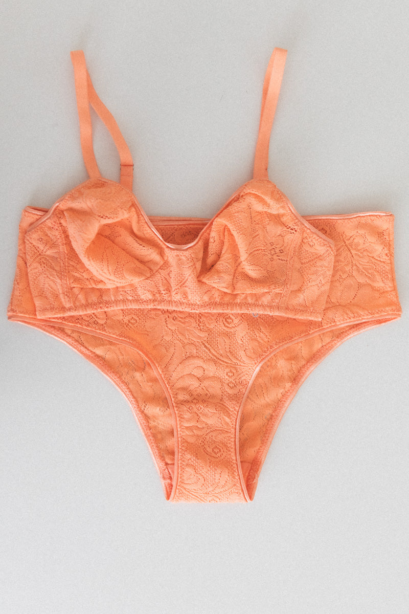 TAMARA BRALETTE IN LUSH STRETCH LACE