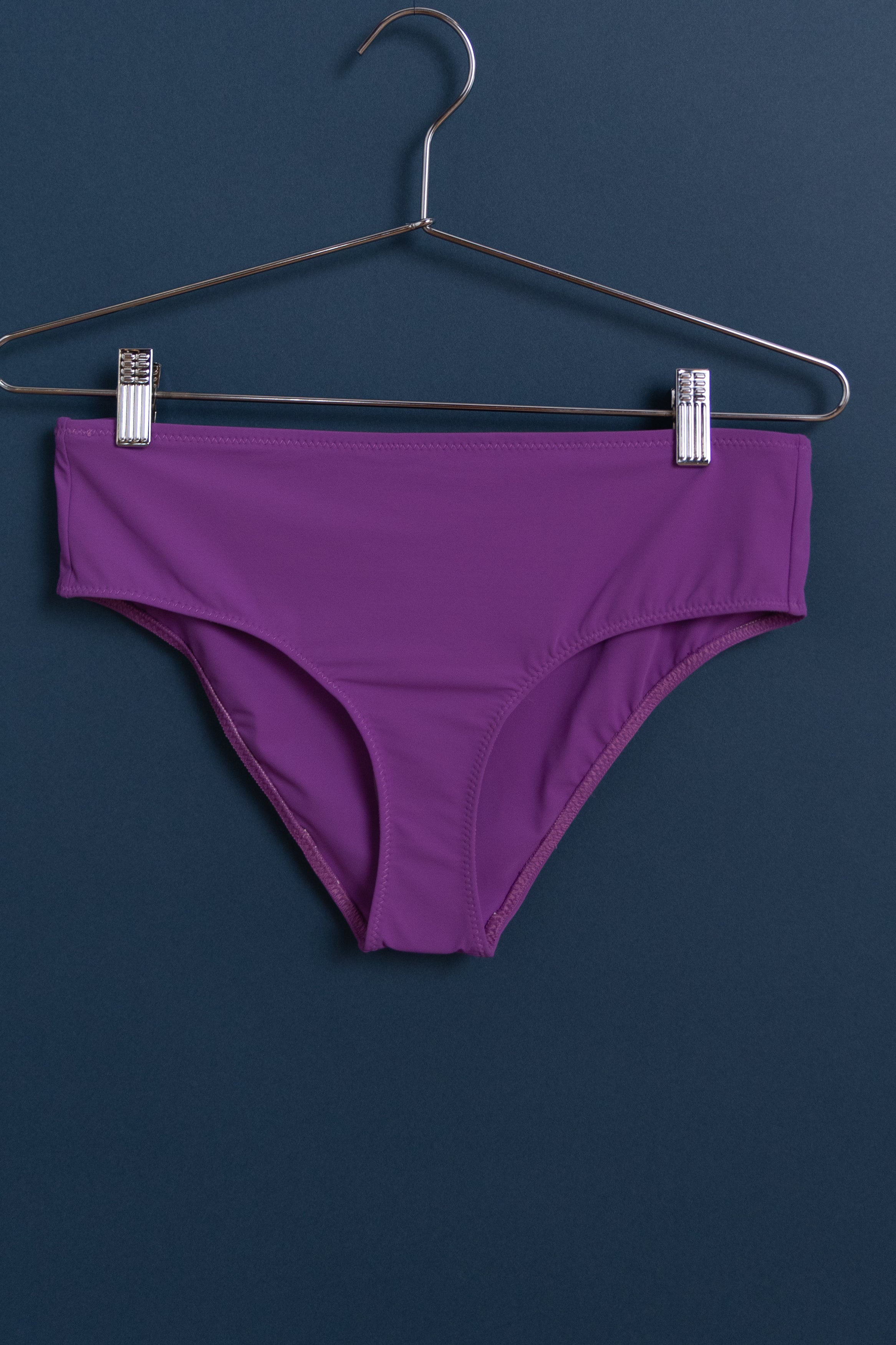 EZRA BIKINI BOTTOM IN VIOLA