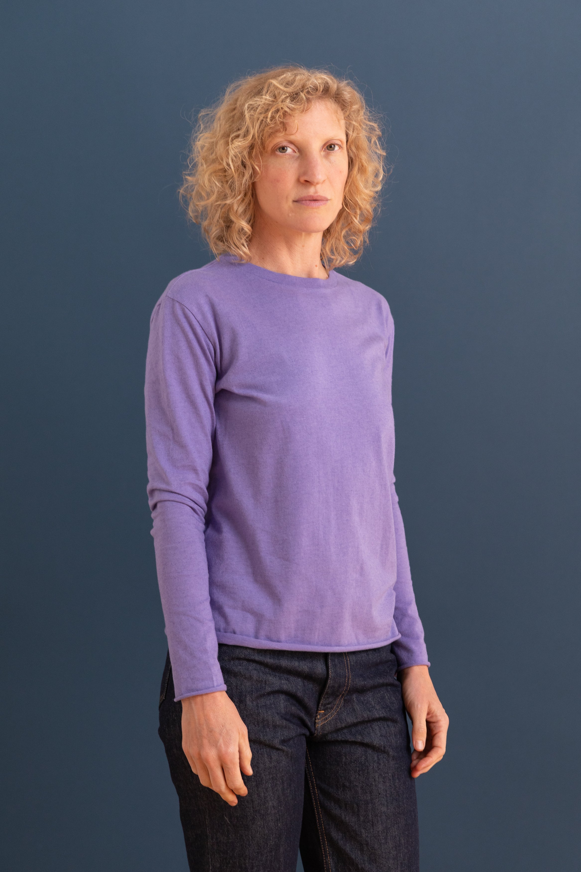 BRUSHED ORGANIC COTTON CASHMERE JERSEY LONG SLEEVE TEE IN LIGHT PURPLE