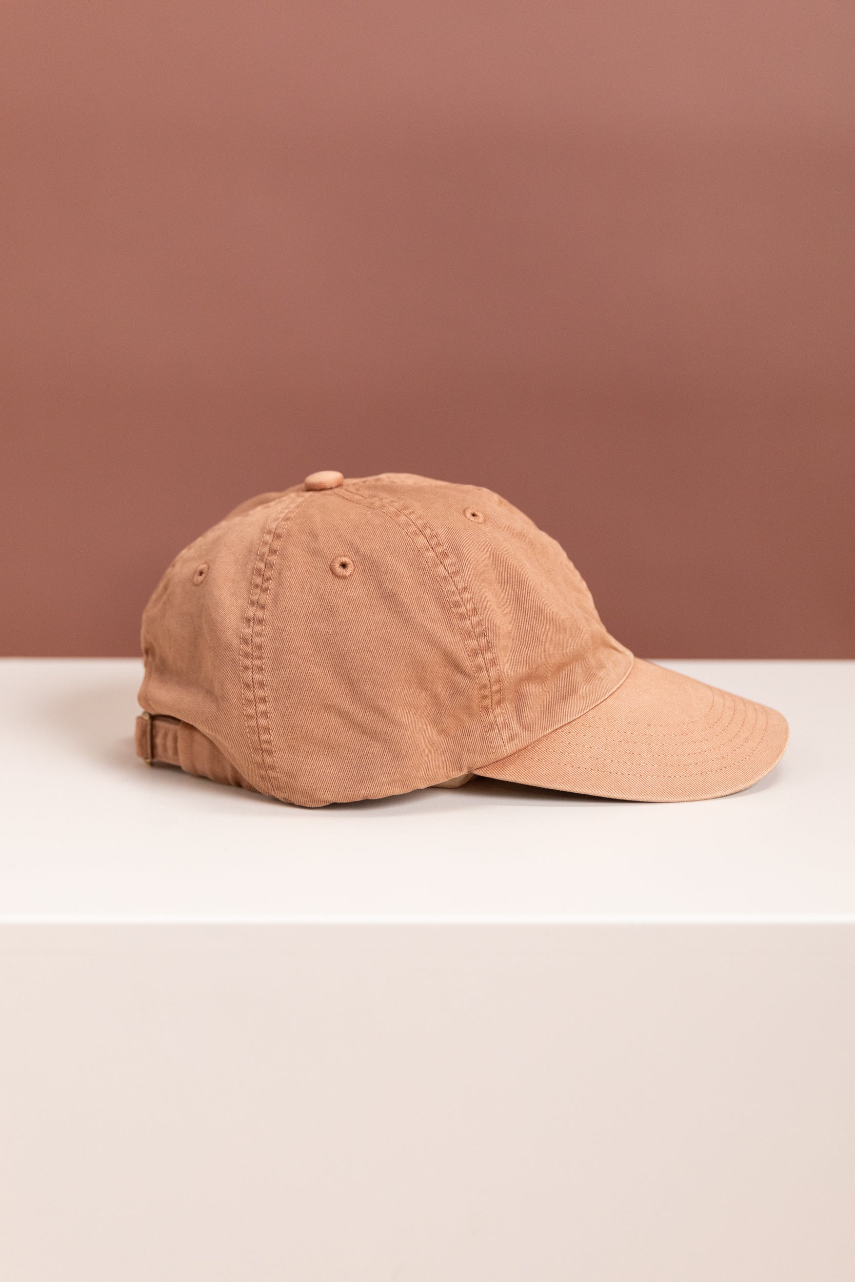 PRODUCT DYED FINX CHINO CAP MADE BY KIJIMATAKAYUKI IN DUSTY LIGHT BROWN