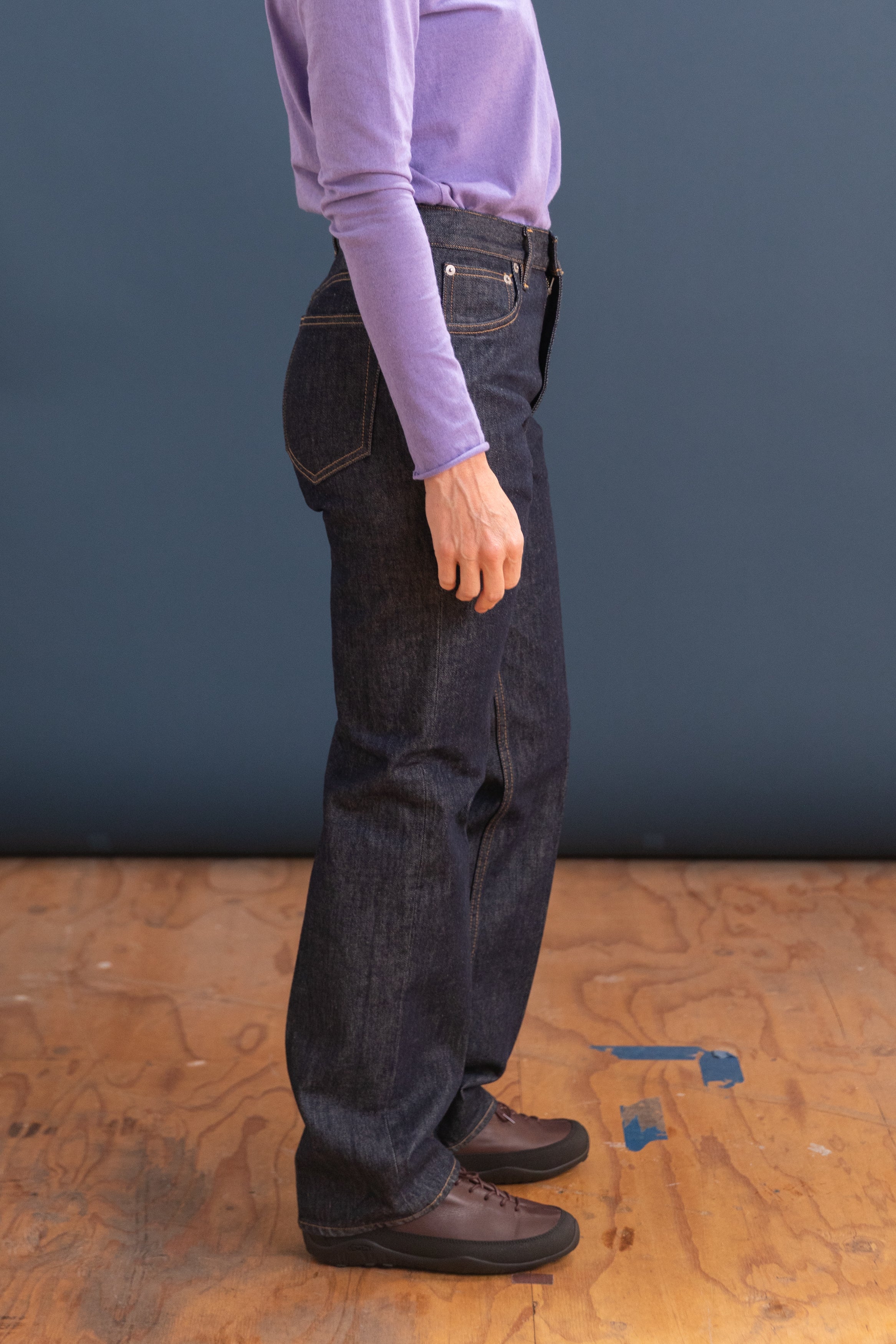 HARD TWIST DENIM PANTS IN INDIGO