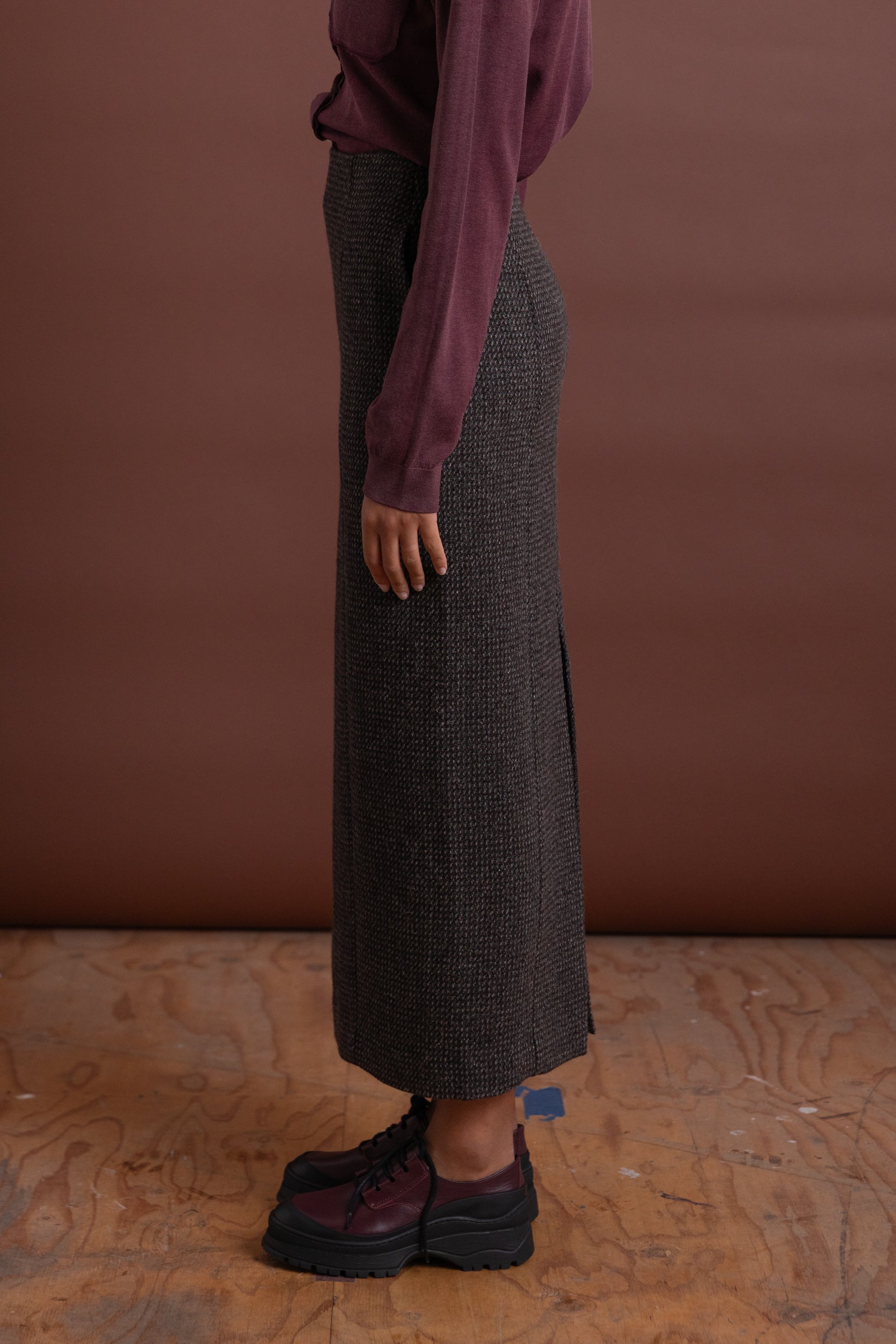 ALPACA WOOL SILK TWEED PENCIL SKIRT IN GRAY BROWN HAIRLINE WOOL