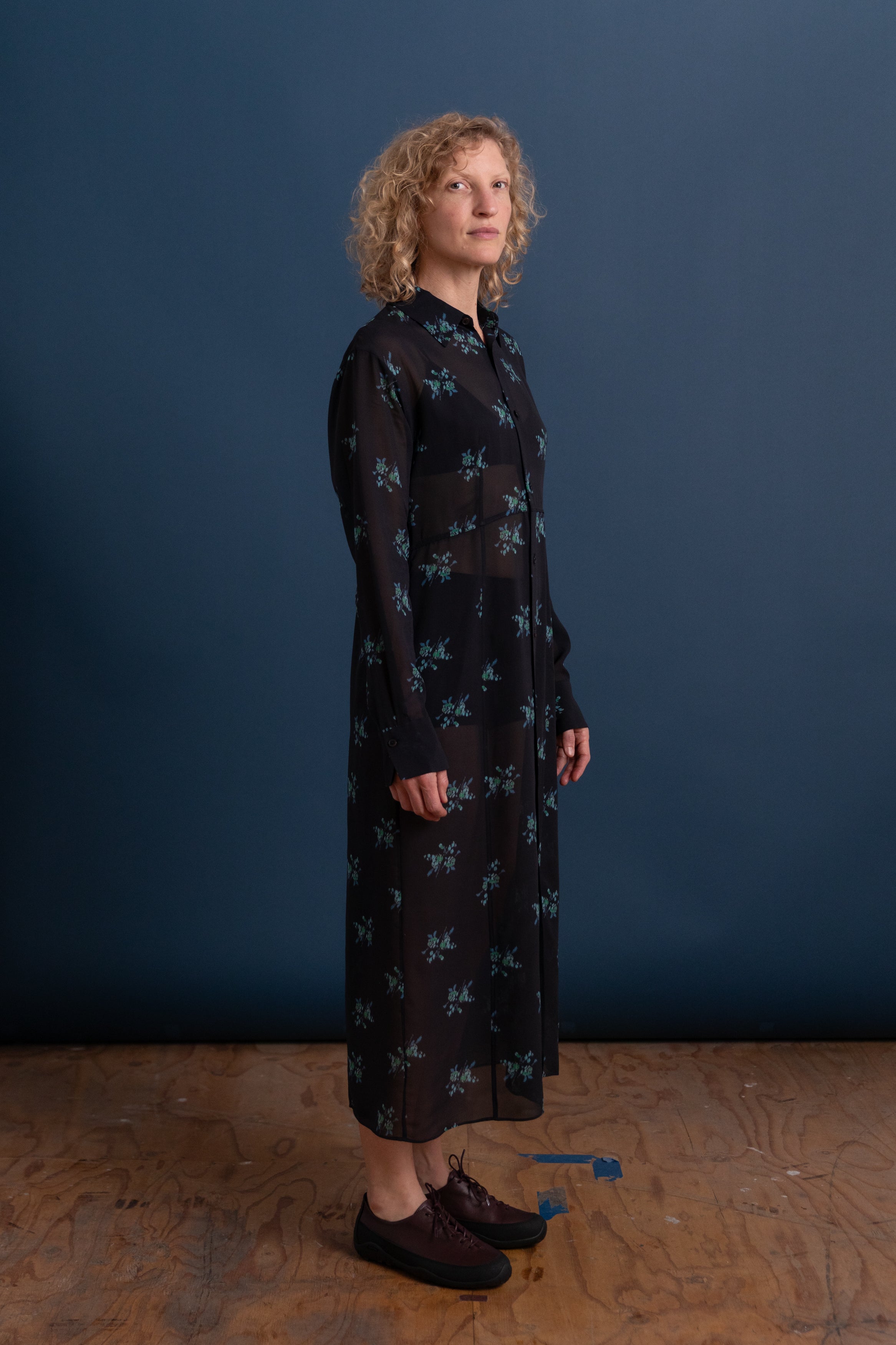 PRINTED AIRY SILK GEORGETTE DRESS IN INK BLACK
