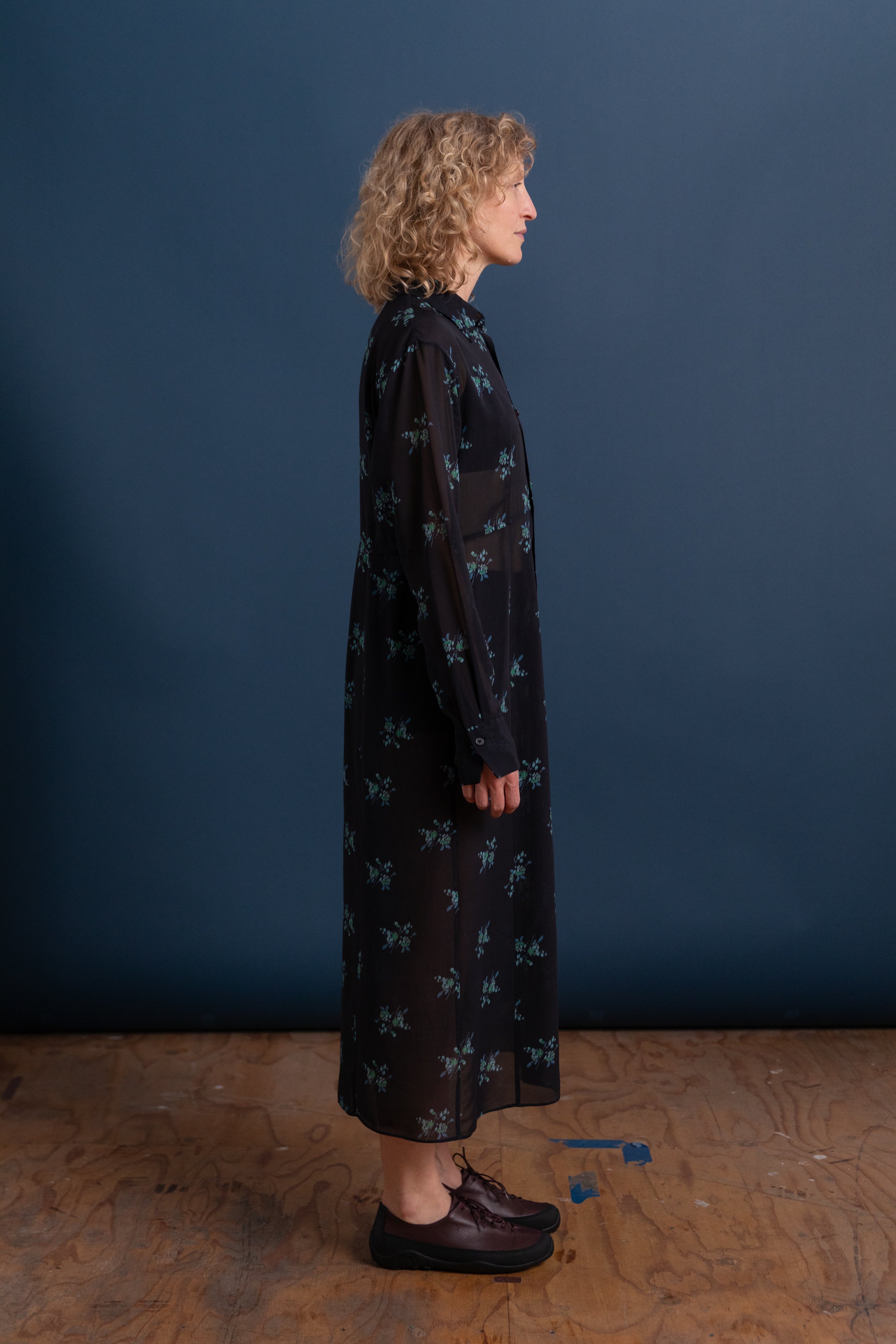 PRINTED AIRY SILK GEORGETTE DRESS IN INK BLACK
