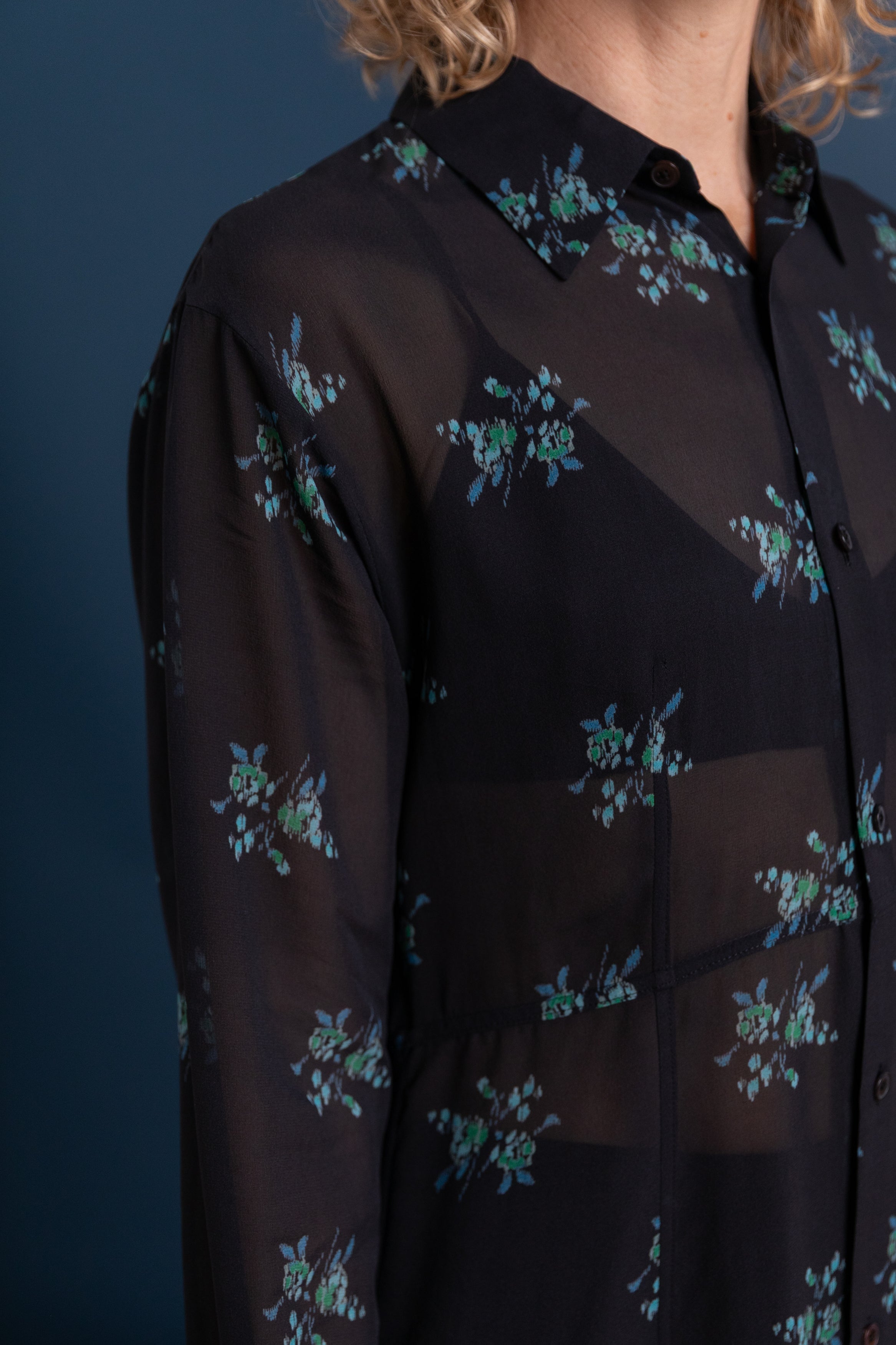 PRINTED AIRY SILK GEORGETTE DRESS IN INK BLACK