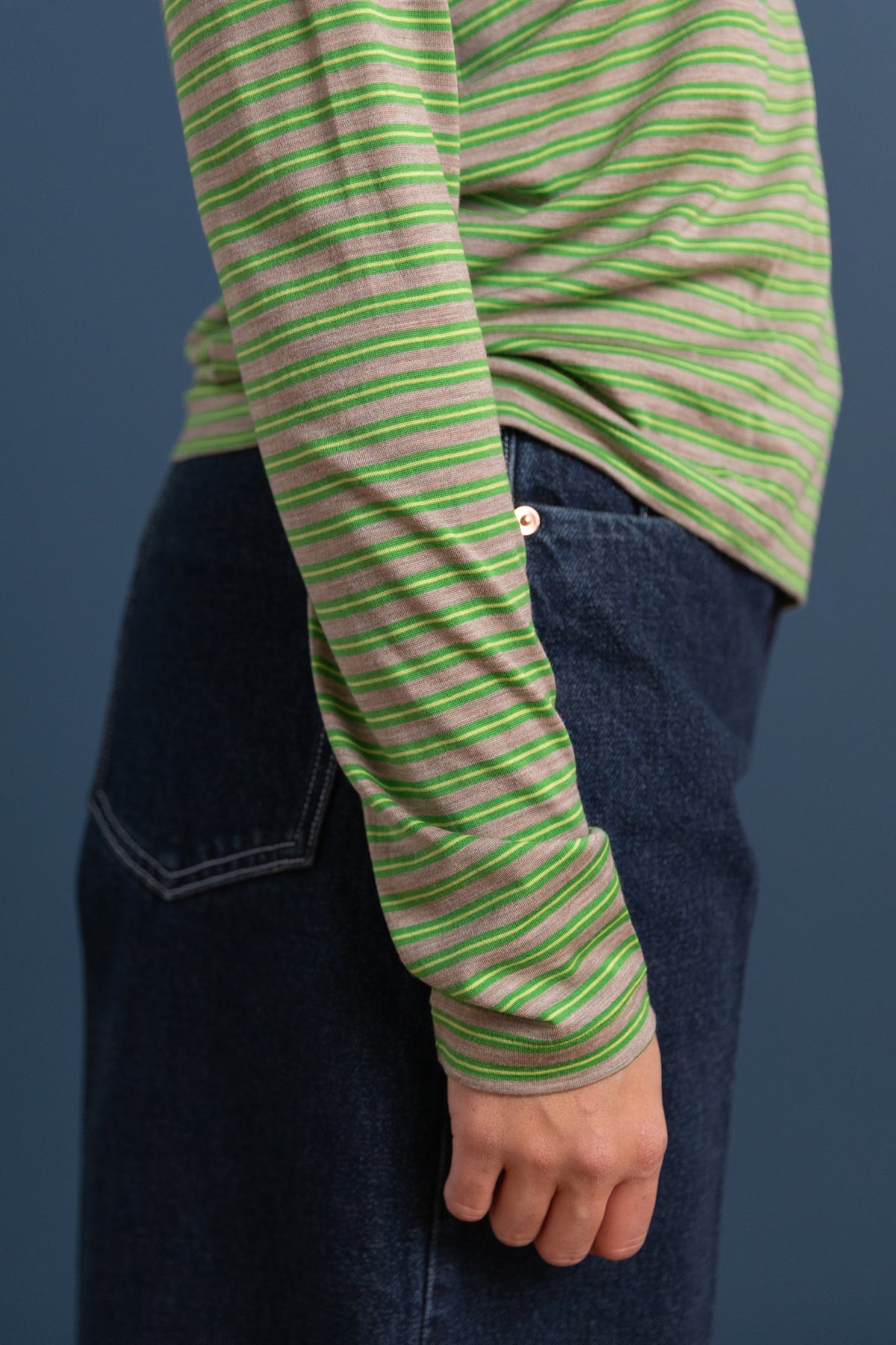 SOFT SMOOTH WOOL STRIPE JERSEY LONG SLEEVE TEE IN GREEN STRIPE
