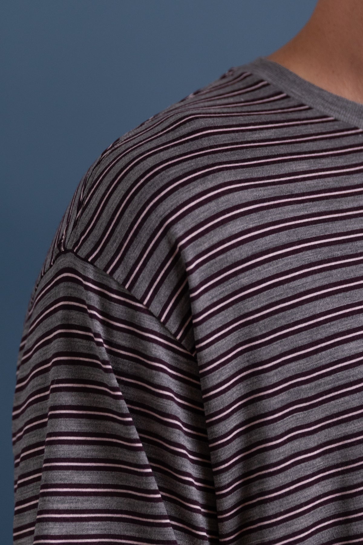 SOFT SMOOTH WOOL STRIPE JERSEY TEE IN GRAY STRIPE