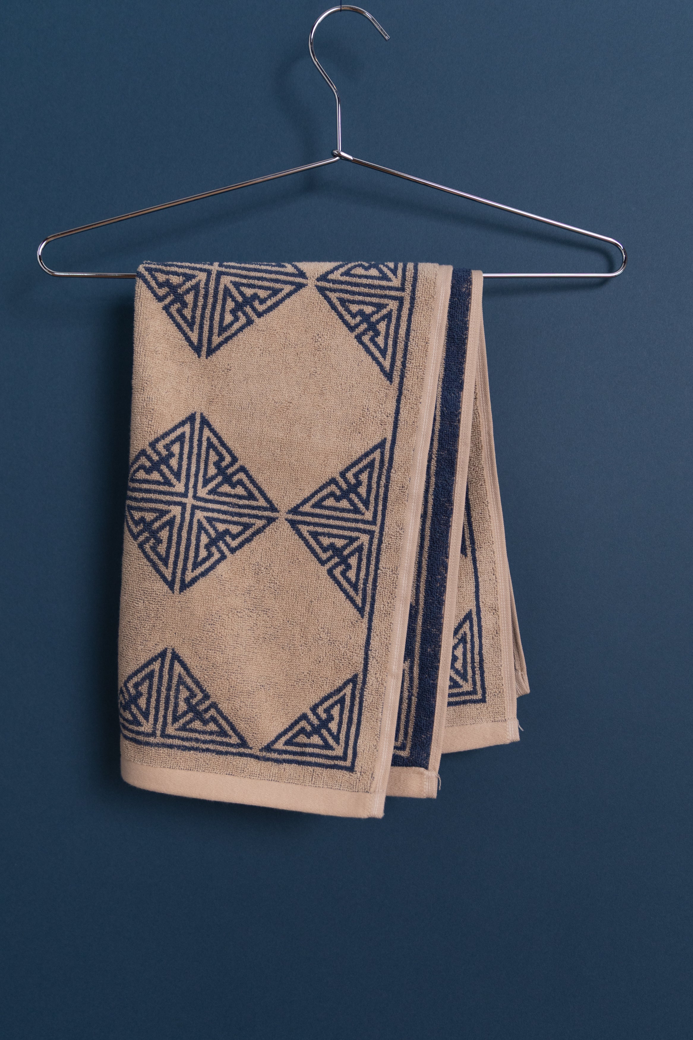 AGNES HAND TOWEL