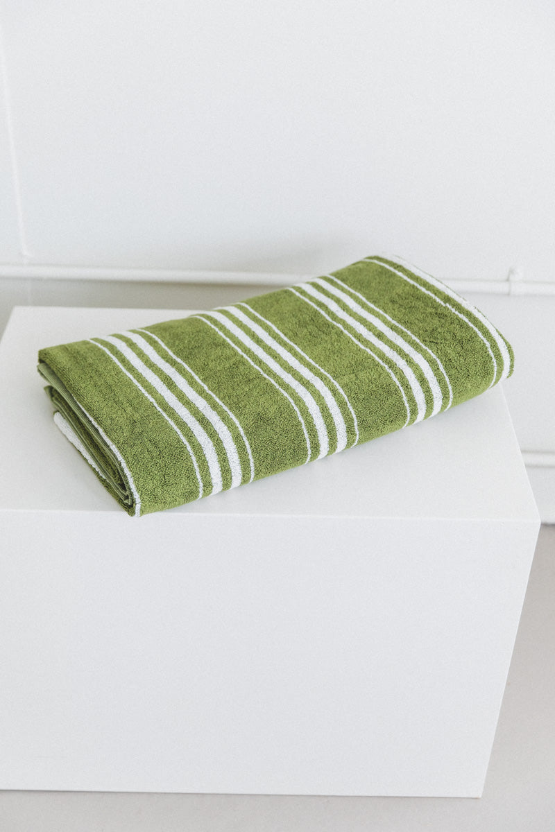 CHARLOTTE POOL TOWEL