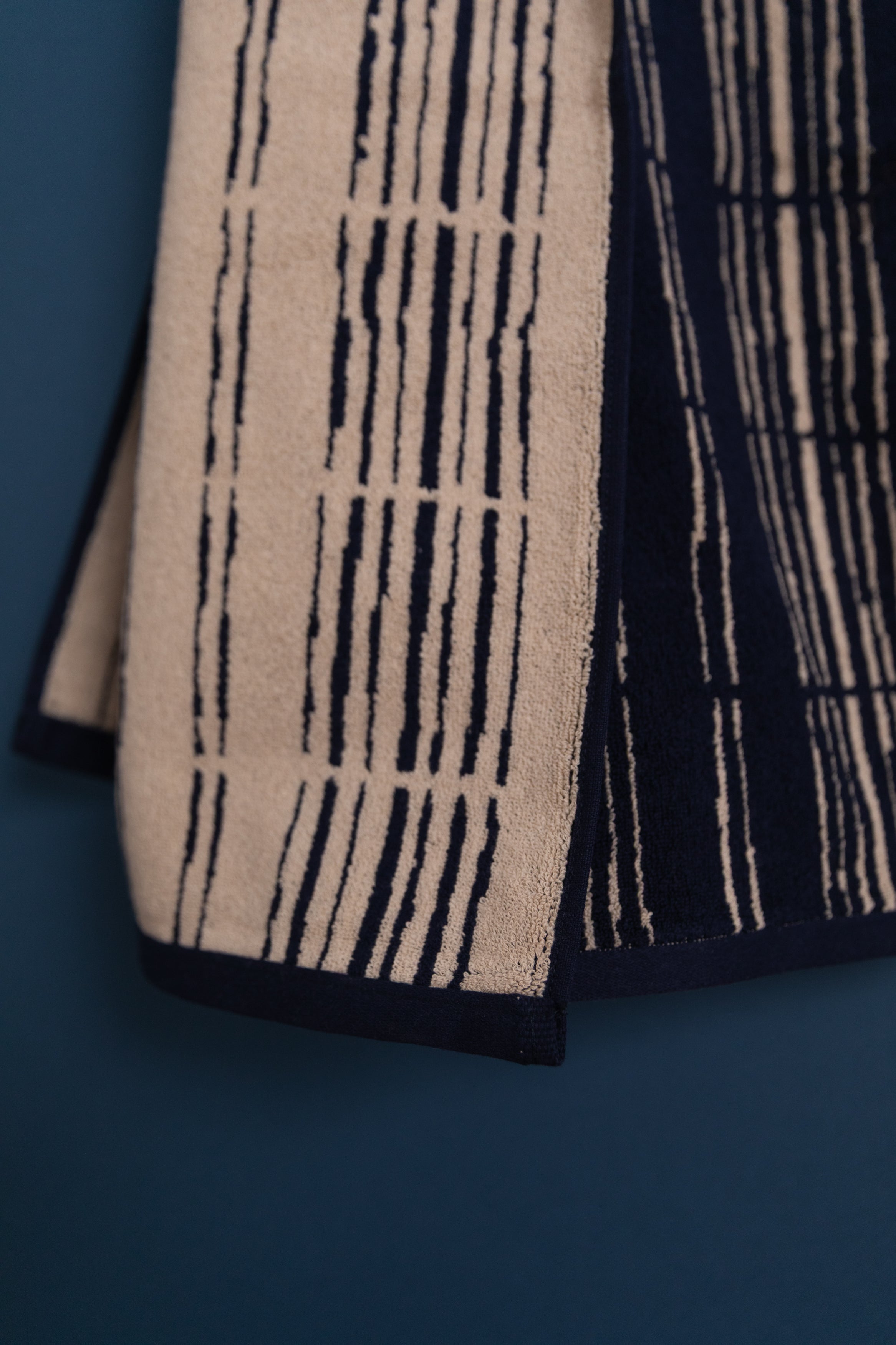 ESTER BATH TOWEL