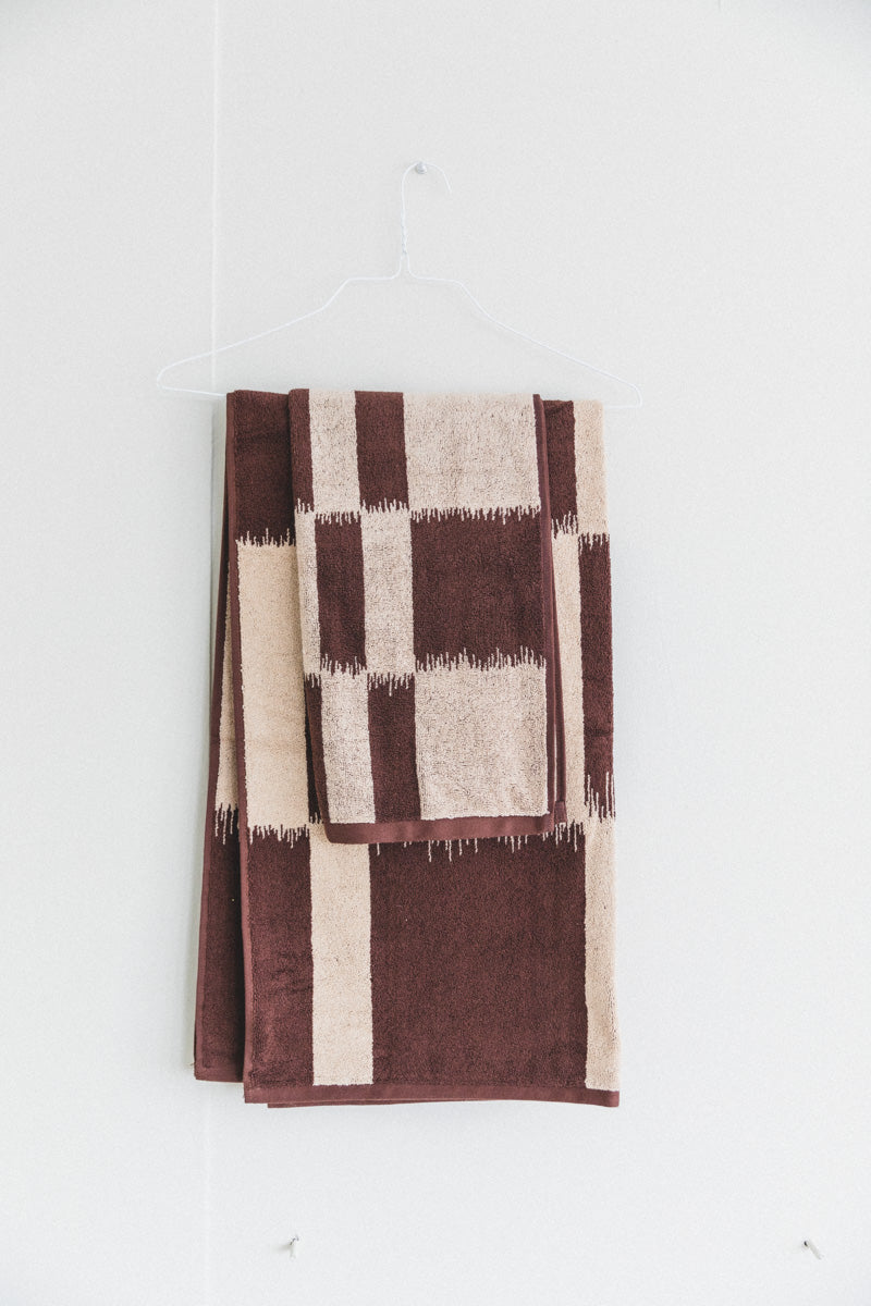KARIN BATH TOWEL