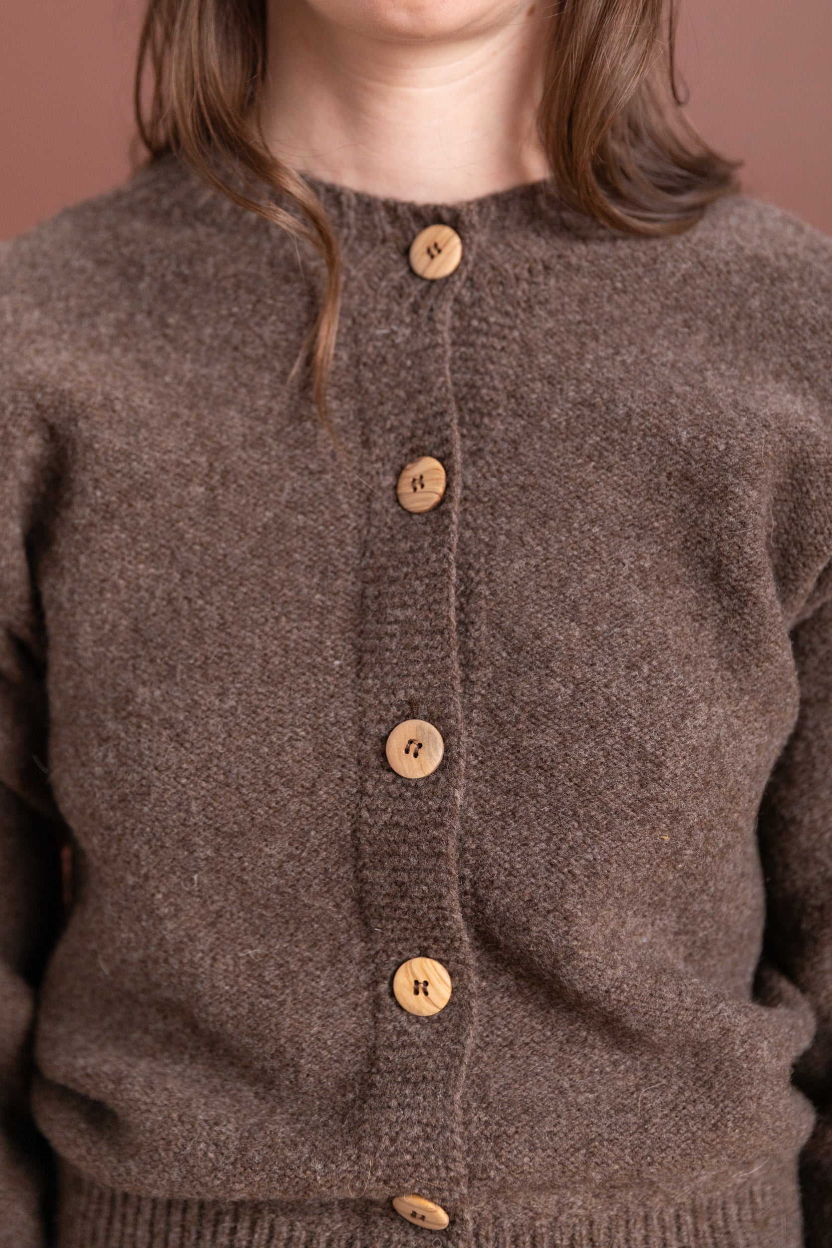 TIER CARDIGAN IN ARLES MERINO WOOL