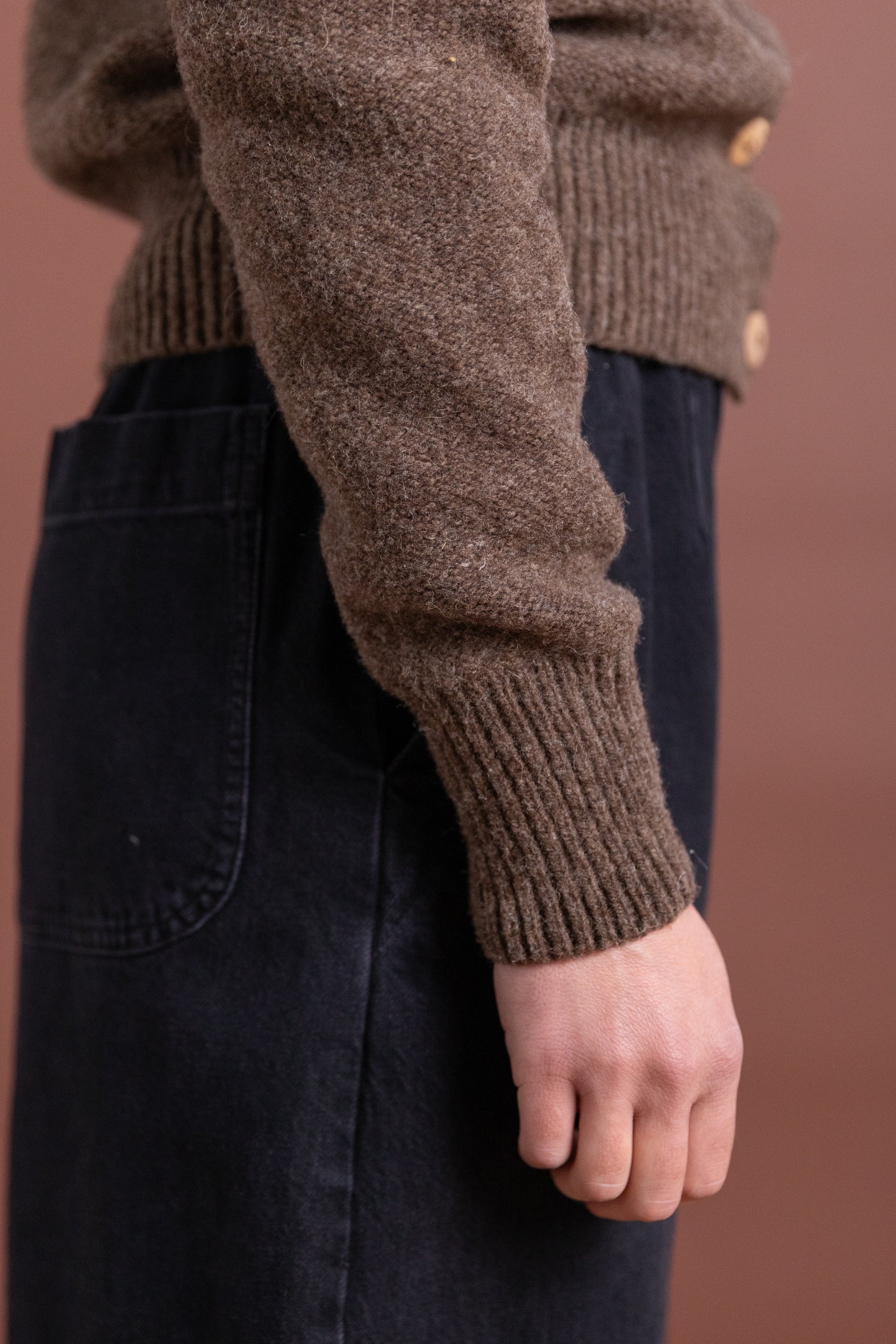 TIER CARDIGAN IN ARLES MERINO WOOL
