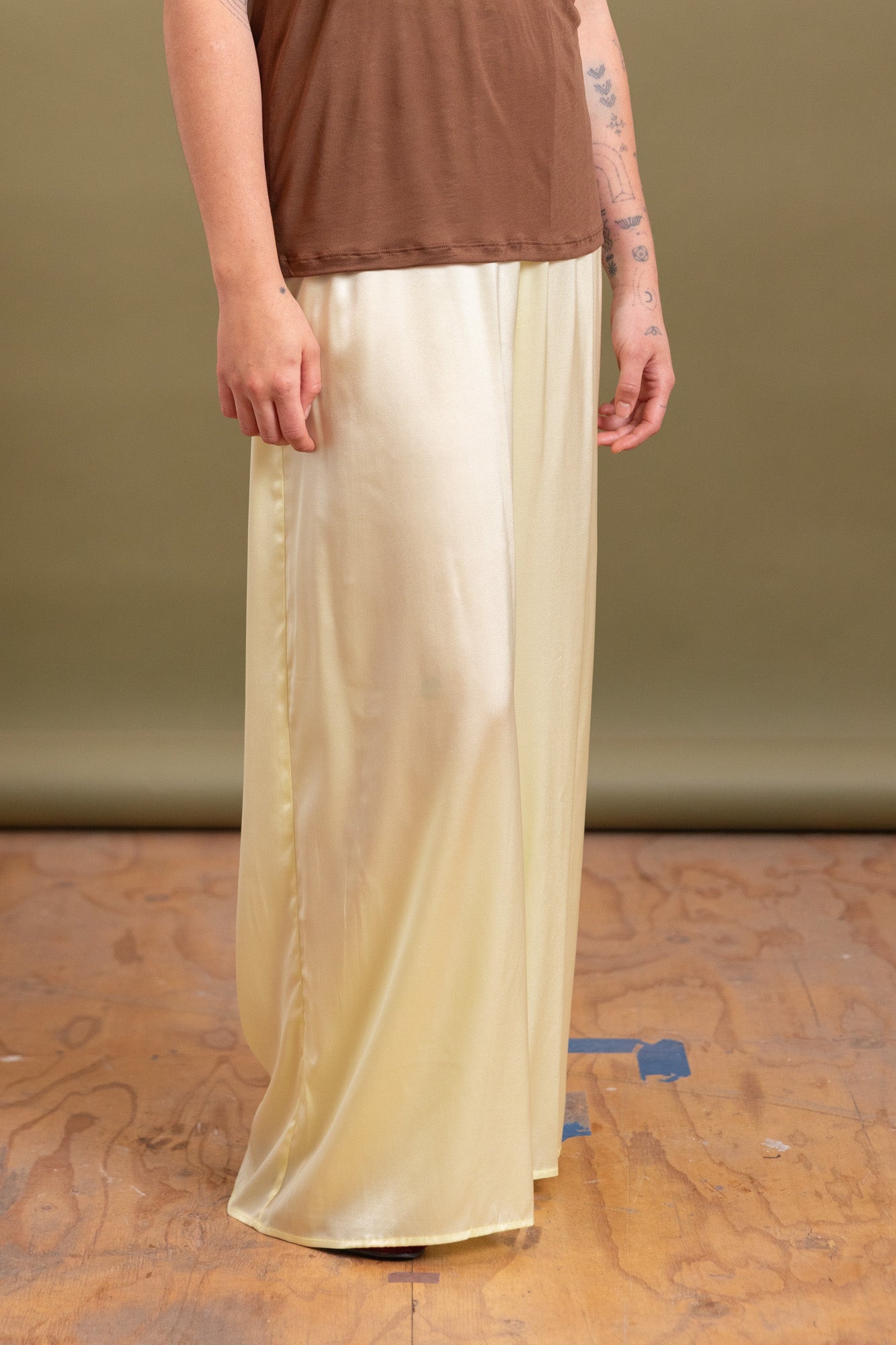 SEPIA PANTS IN LIME GREEN