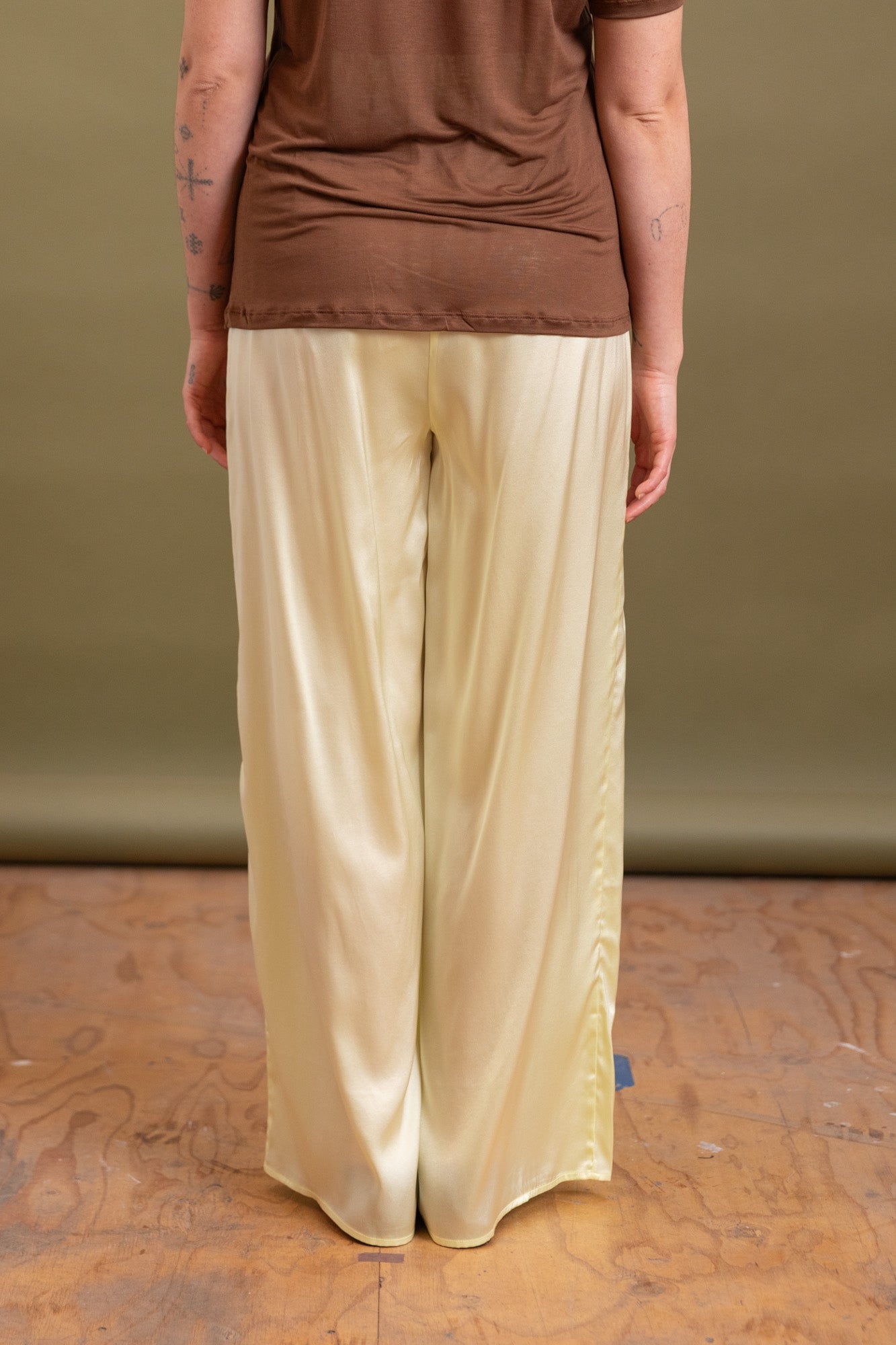 SEPIA PANTS IN LIME GREEN