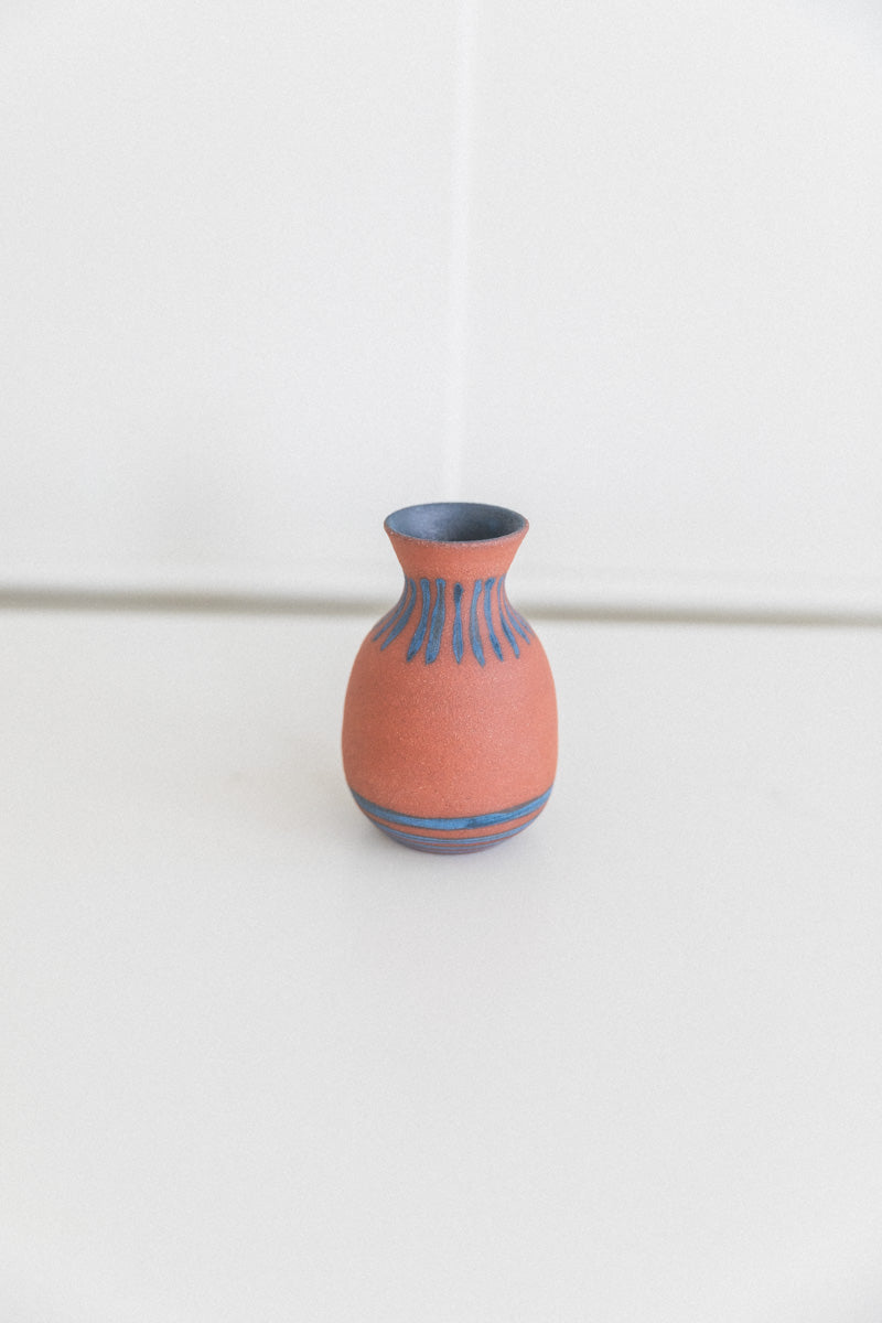 SMALL VASE WITH BLUE DETAILS