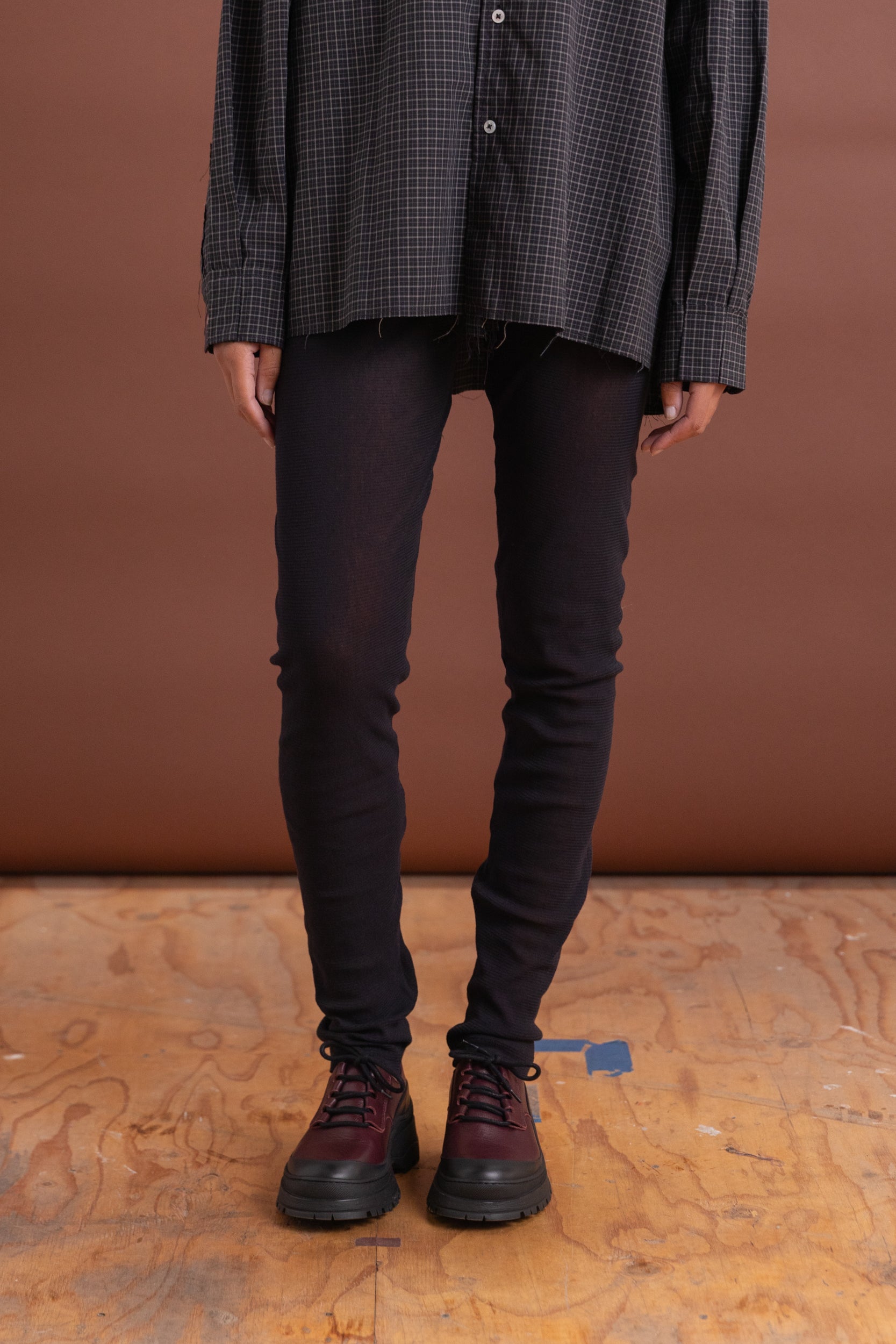 MESH LEGGINGS IN BLACK