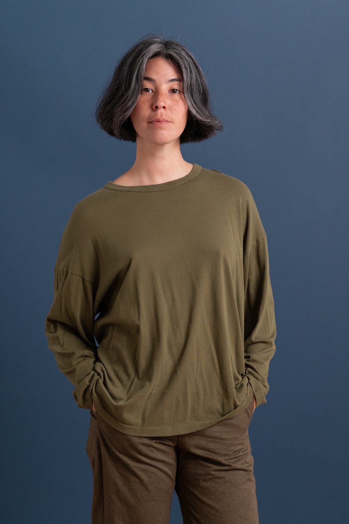 LOOSE FIT LONG SLEEVE IN ARMY