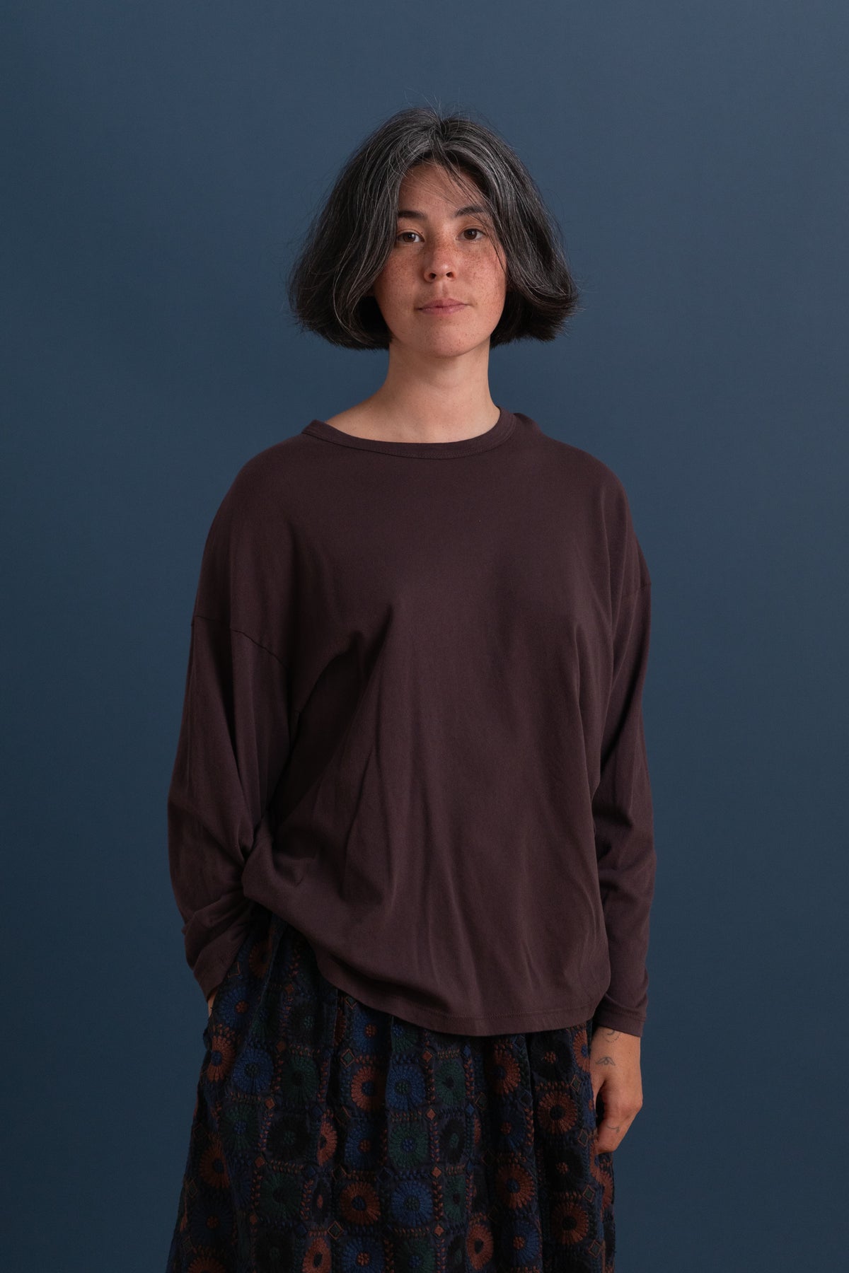 LOOSE FIT LONG SLEEVE IN CACAO