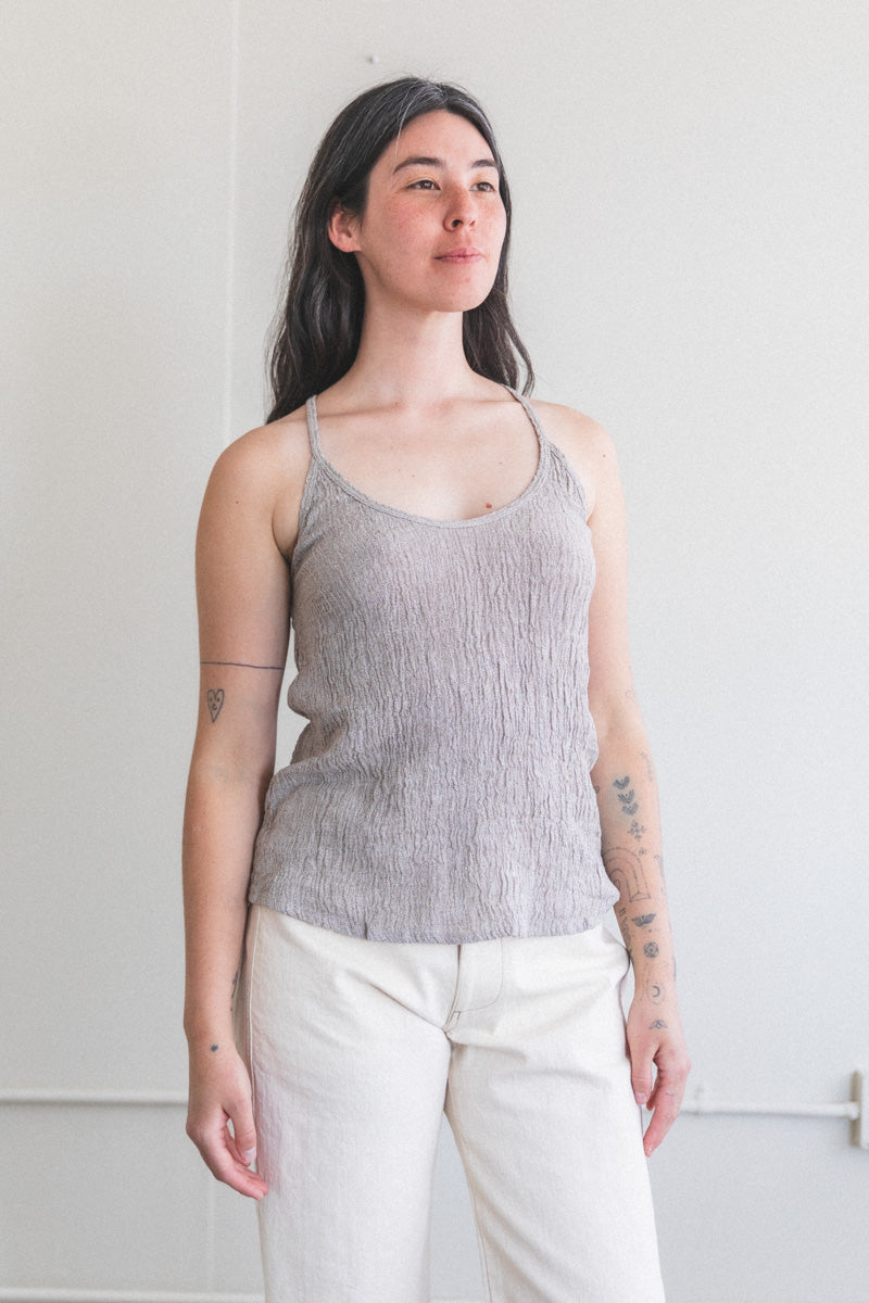 TEXTURED CAMISOLE IN ASH