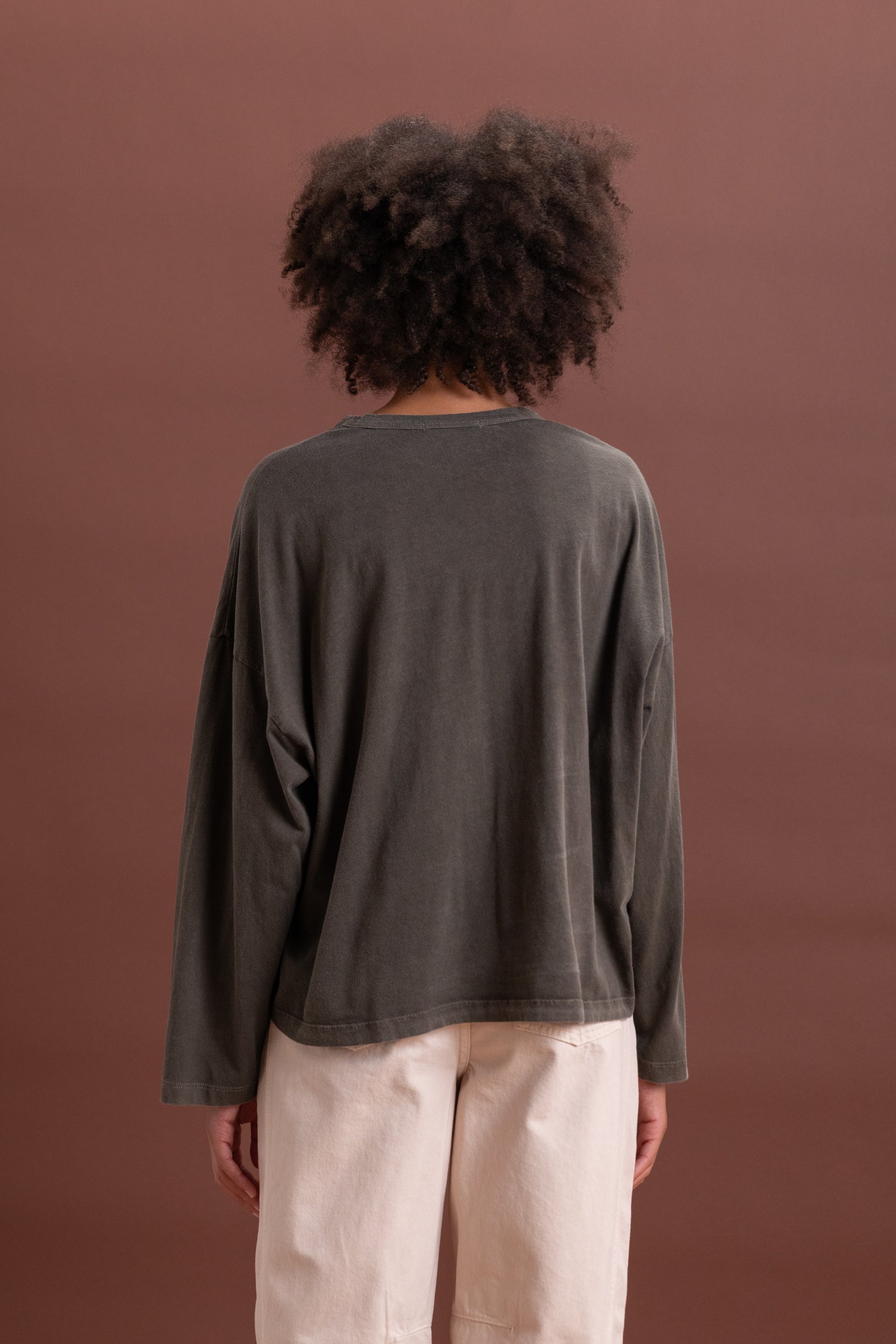 WIDE LONG SLEEVE TEE IN SLATE