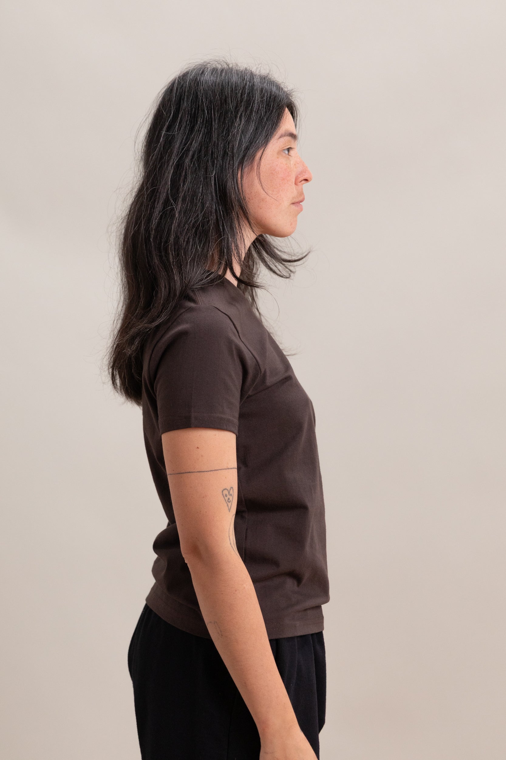 CALLA SHORT SLEEVE T-SHIRT IN LOAM COMBED COTTON JERSEY